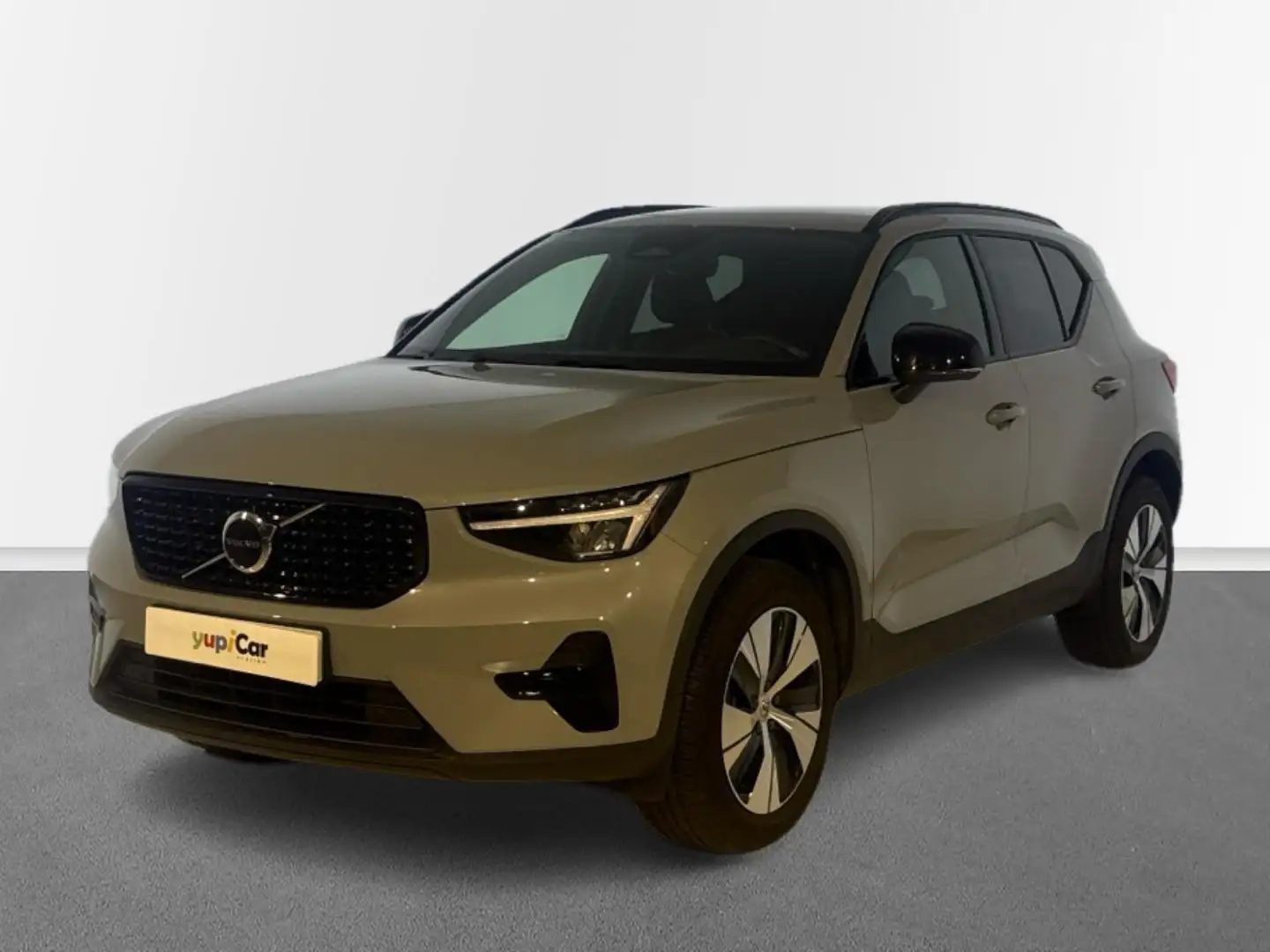 Volvo XC40 2.0 B3 G Plus Dark Auto Grigio - 2
