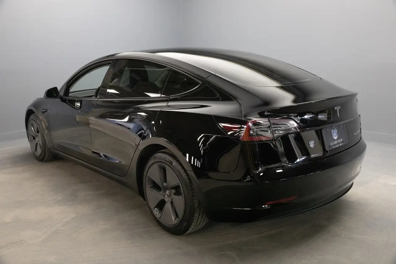 Tesla Model 3 fotografie Tesla Model 3
