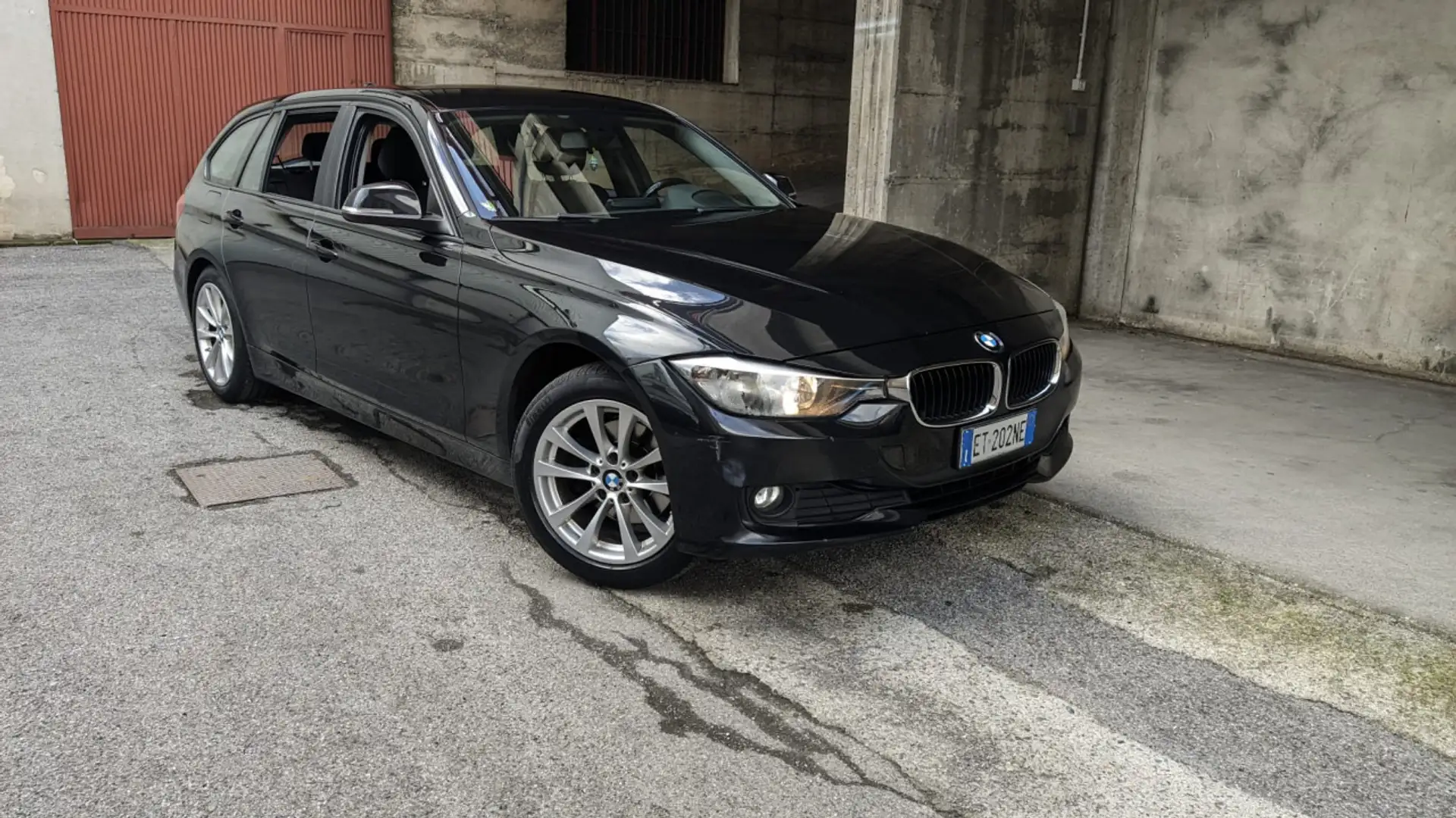 BMW 320 320d Touring Business - 1