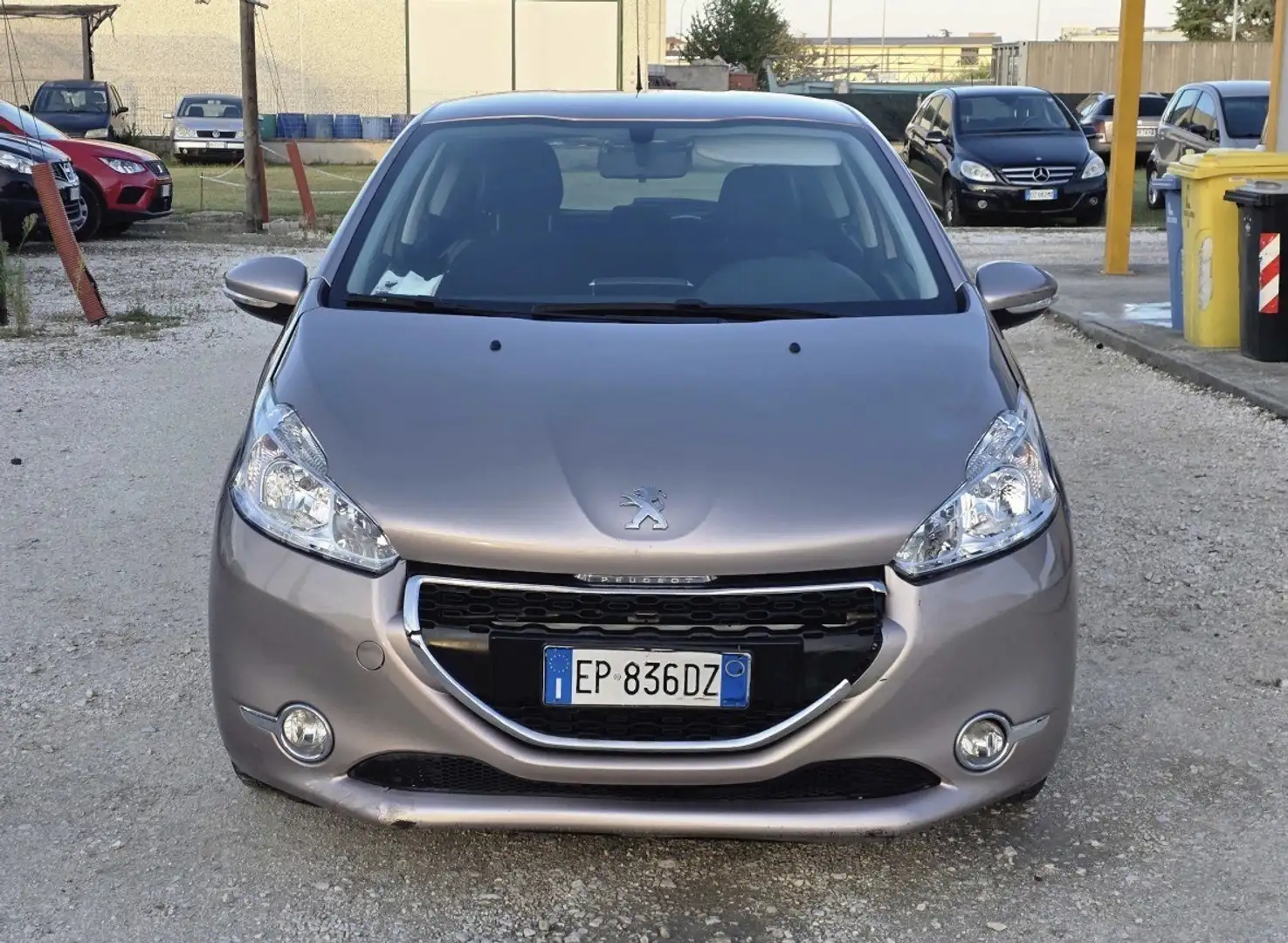 Peugeot 208 1.4 diesel 68 cv - 2