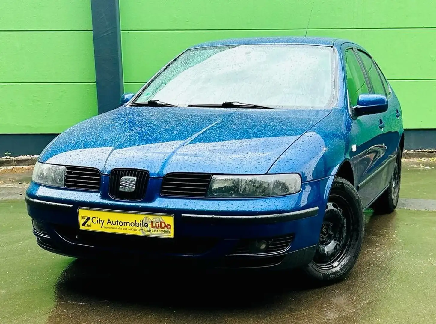 SEAT Leon 1.6, Klimaautomatik, ZV, e. Fensterheber Blu/Azzurro - 1