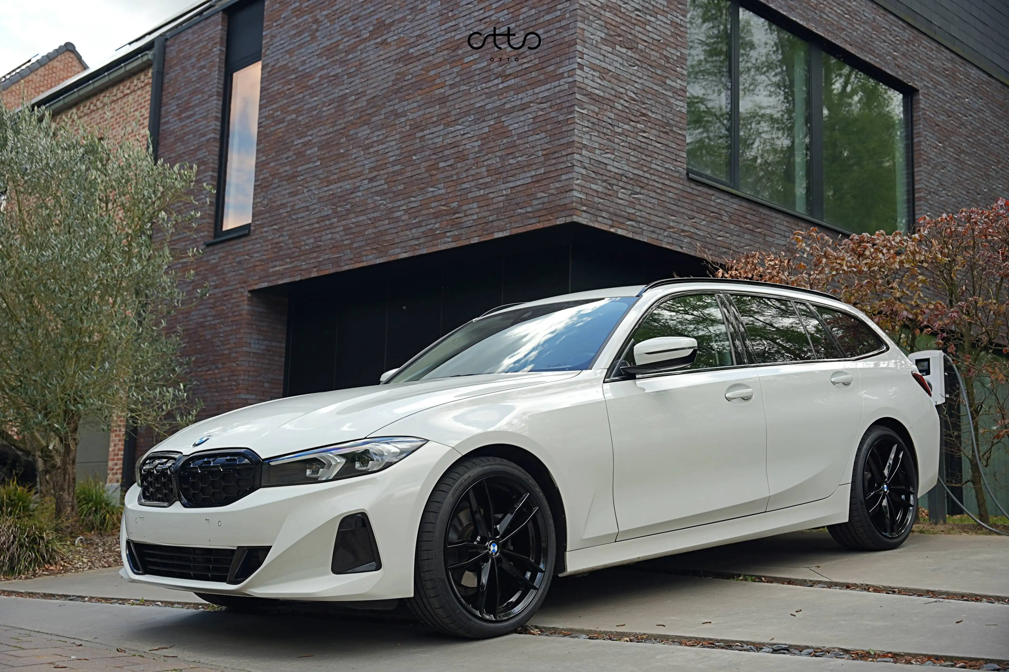 BMW 318 iA Touring Facelift ShadowLine/WideScreen/CarPlay — photo 4