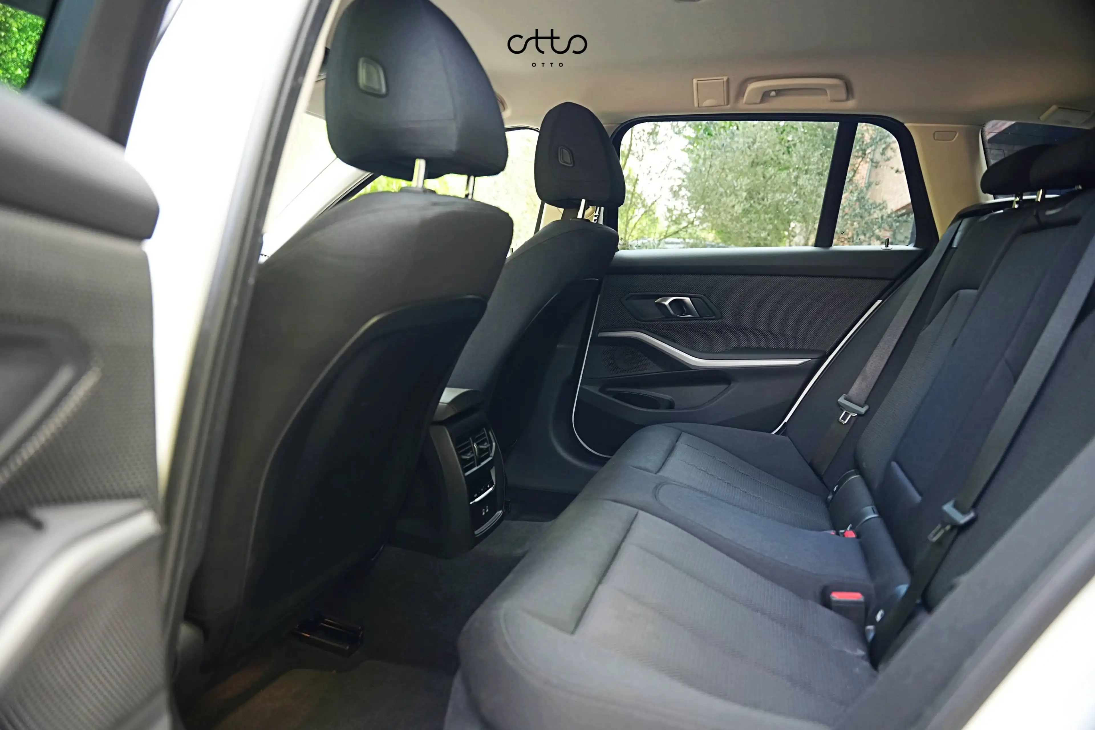 BMW 318 iA Touring Facelift ShadowLine/WideScreen/CarPlay — photo 12