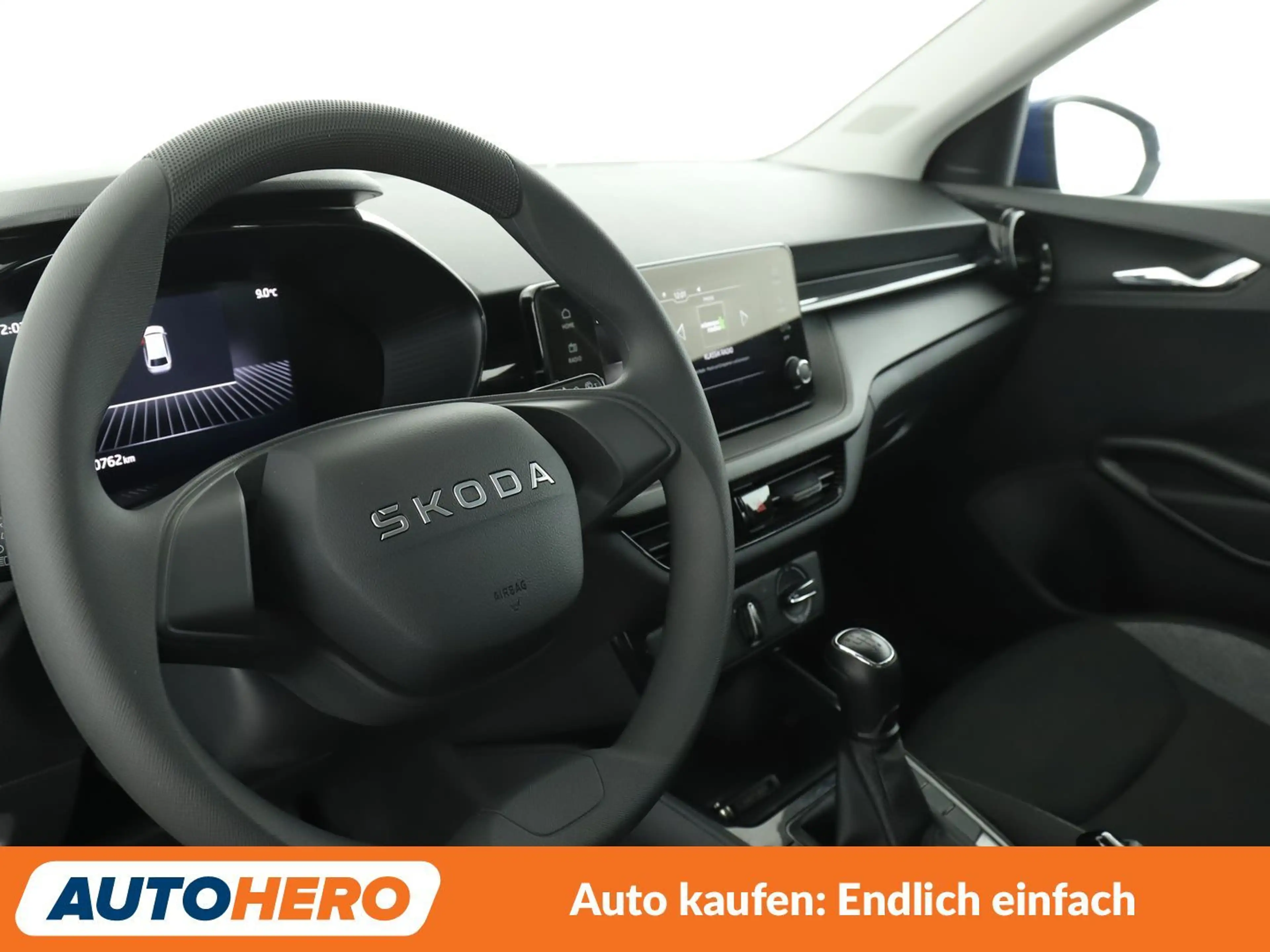 Skoda Fabia 1.0 MPI Essence — photo 11