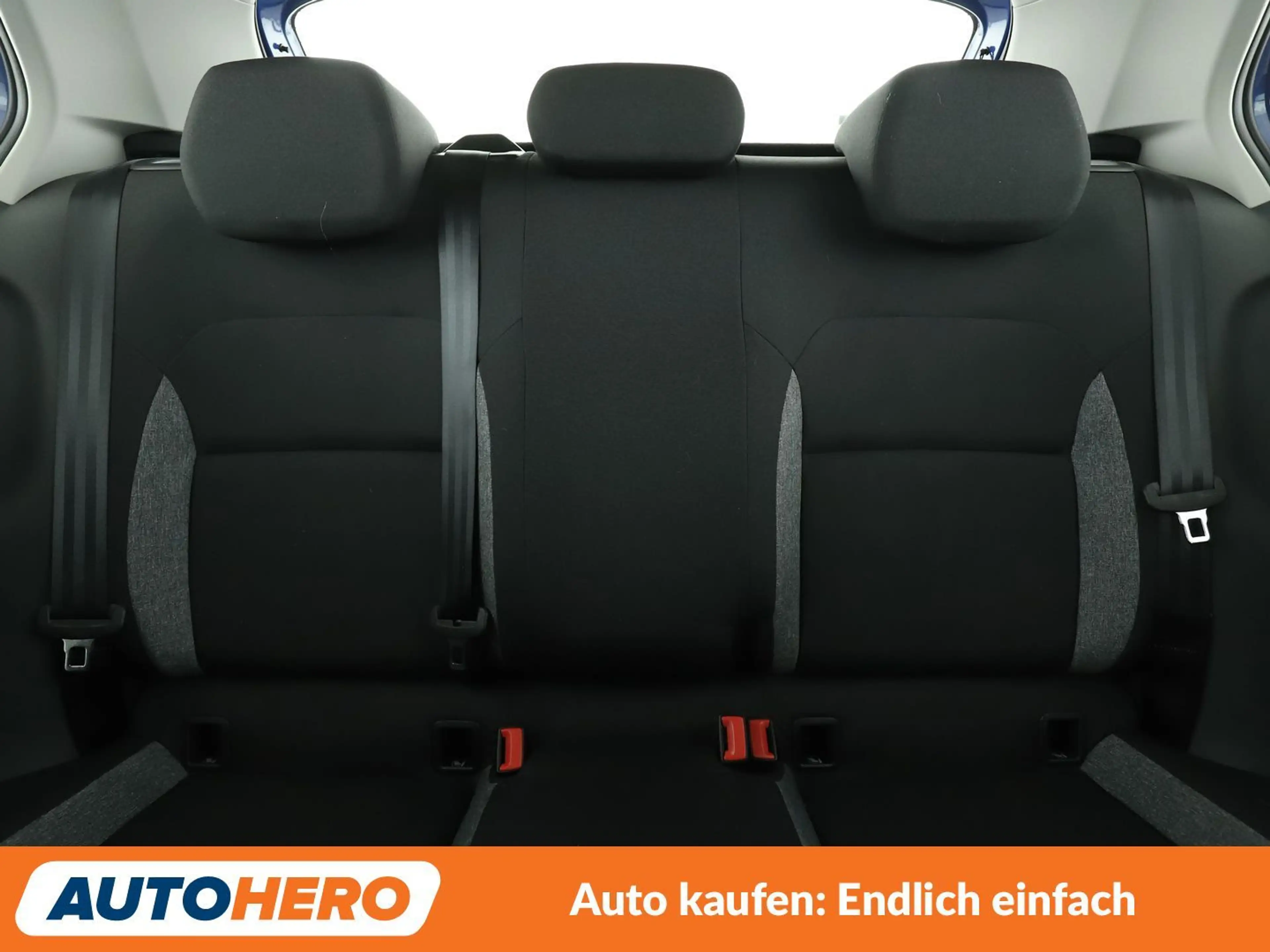 Skoda Fabia 1.0 MPI Essence — photo 15