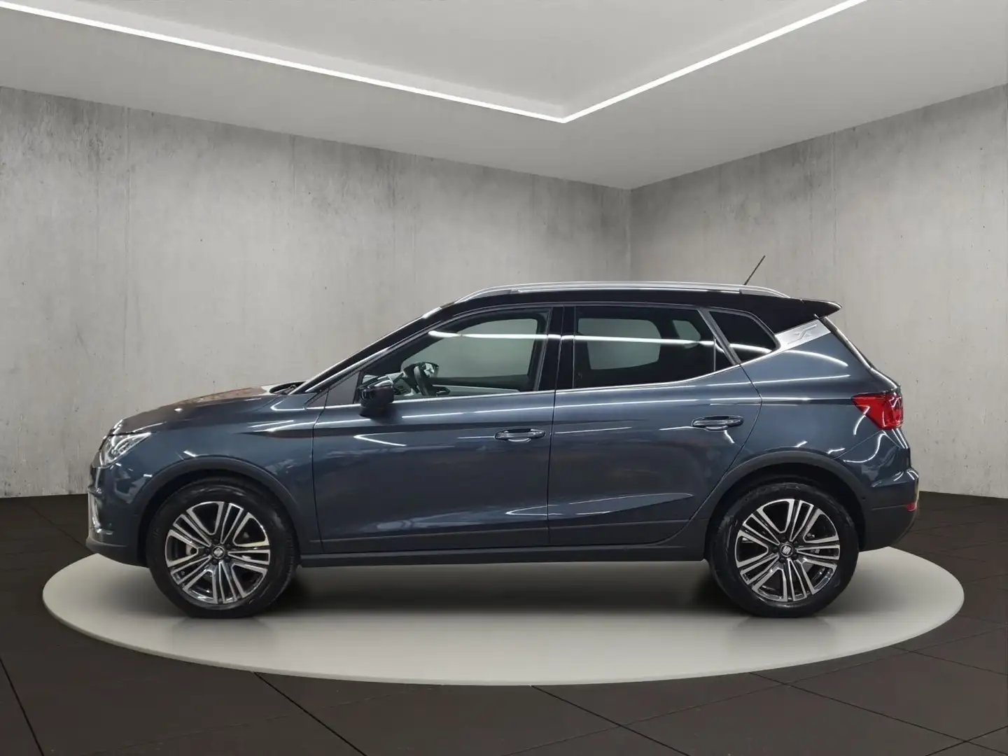 SEAT Arona XCELLENCE Gris - 2