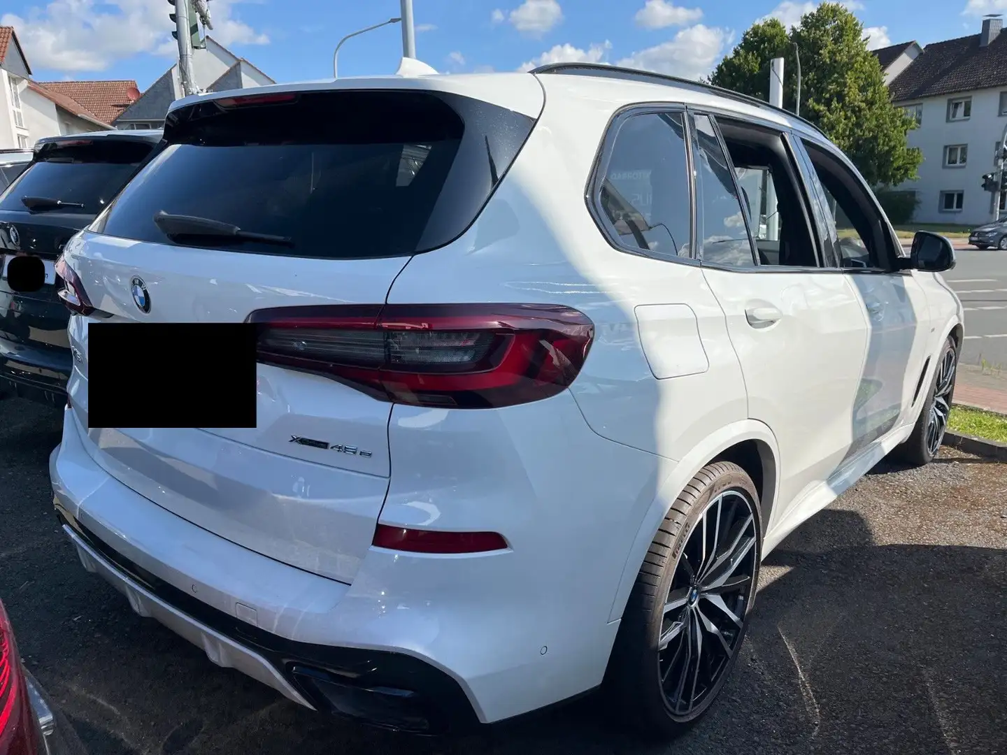 BMW X5 xDr45e M Sport 22"Luftfeder 360 HeadUp Cockp+ Weiß - 2