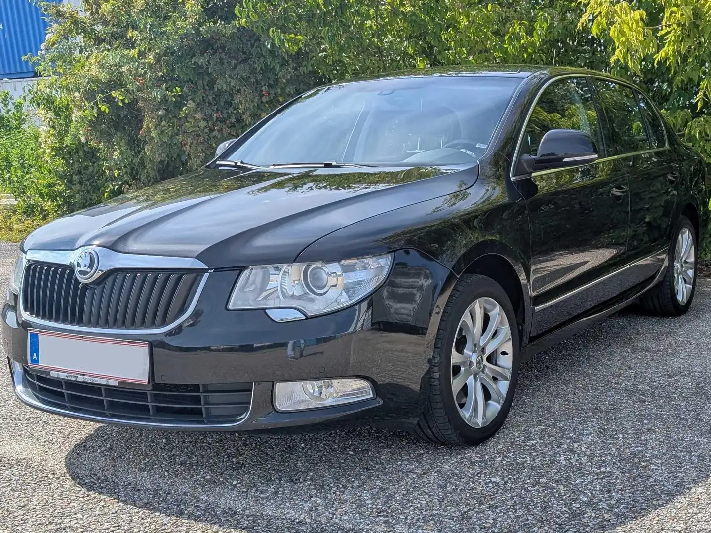 Skoda Superb Superb Elegance CR 2,0 TDI DPF DSGElegance Negru - 2