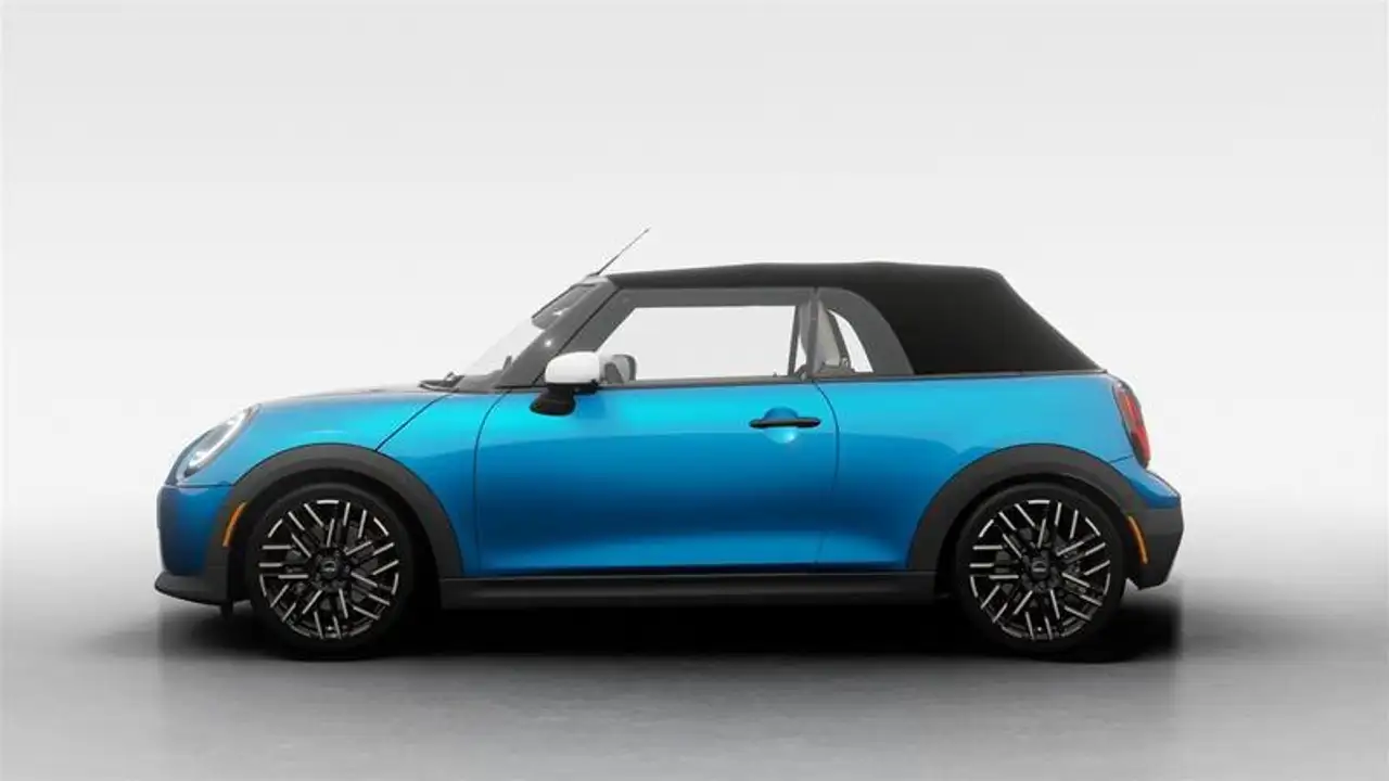 MINI Convertible снимка MINI Convertible