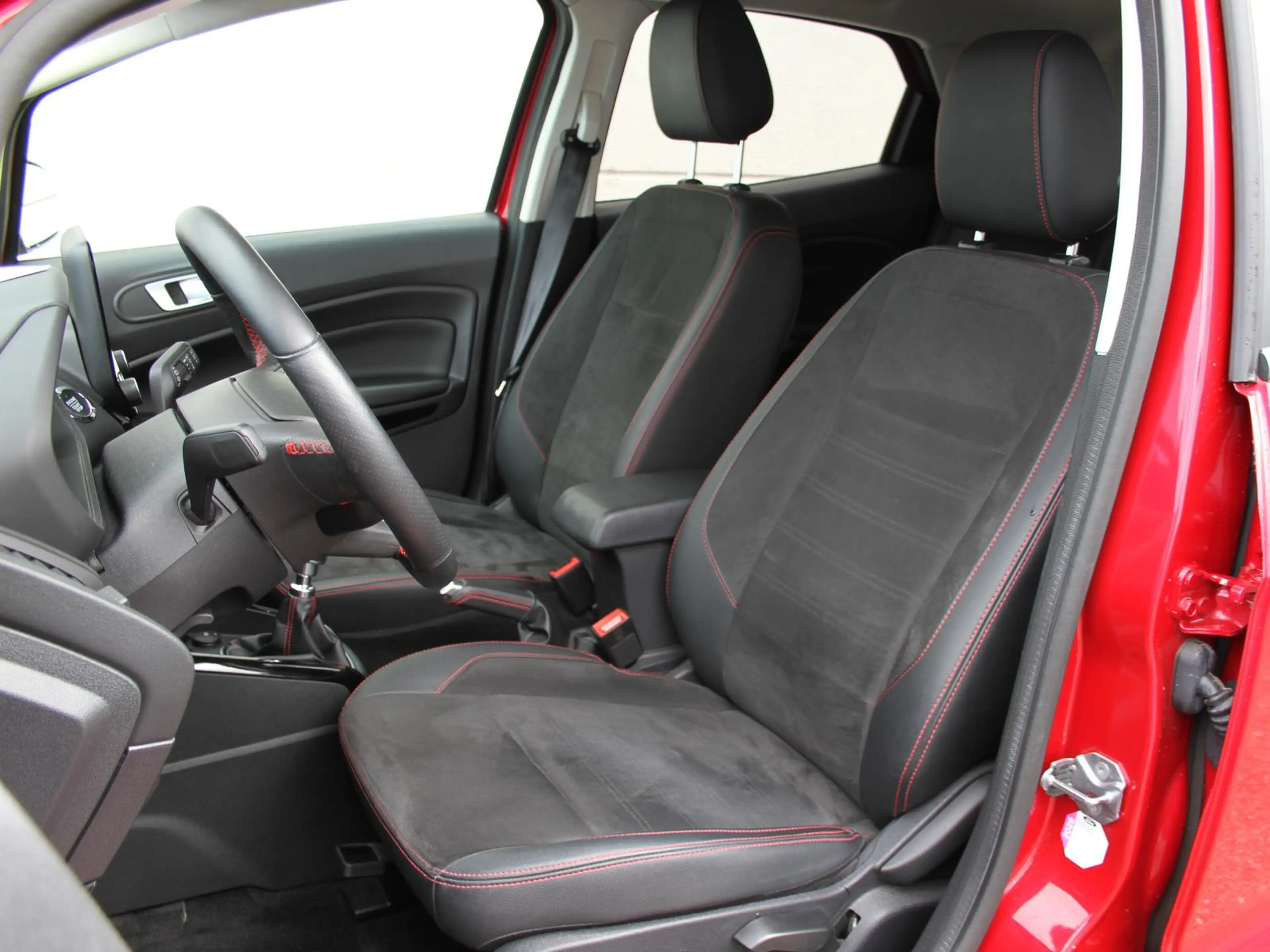 Ford EcoSport 1.0 ST-Line LED Navi Kamera B&O 1.Hand — photo 3