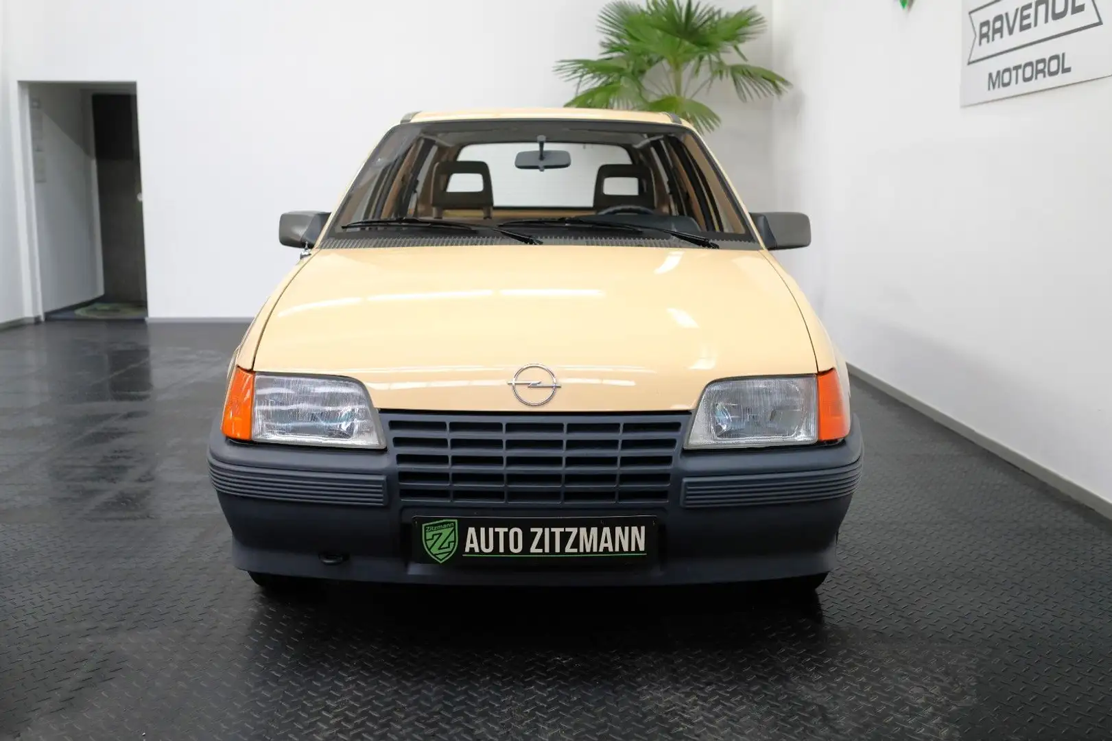 Opel Kadett GL 1,3S Caravan TOP Zustand Beige - 2