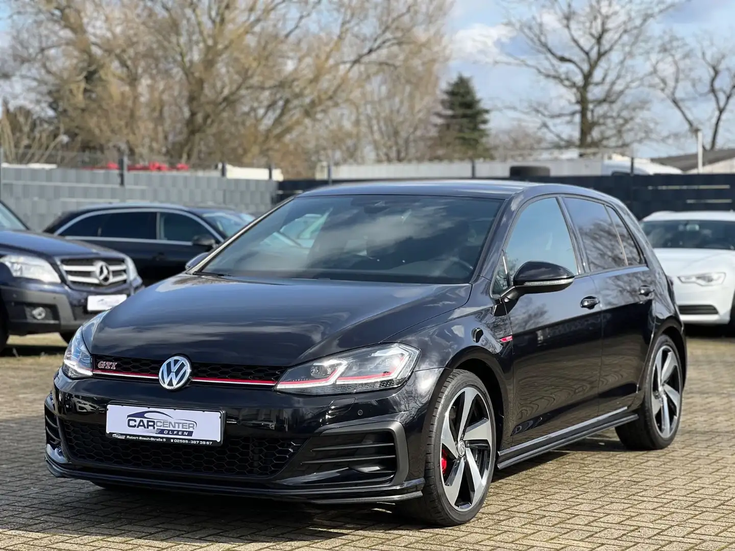 Volkswagen Golf GTI 5p 2.0 tsi Performance 245cv dsg Noir - 1