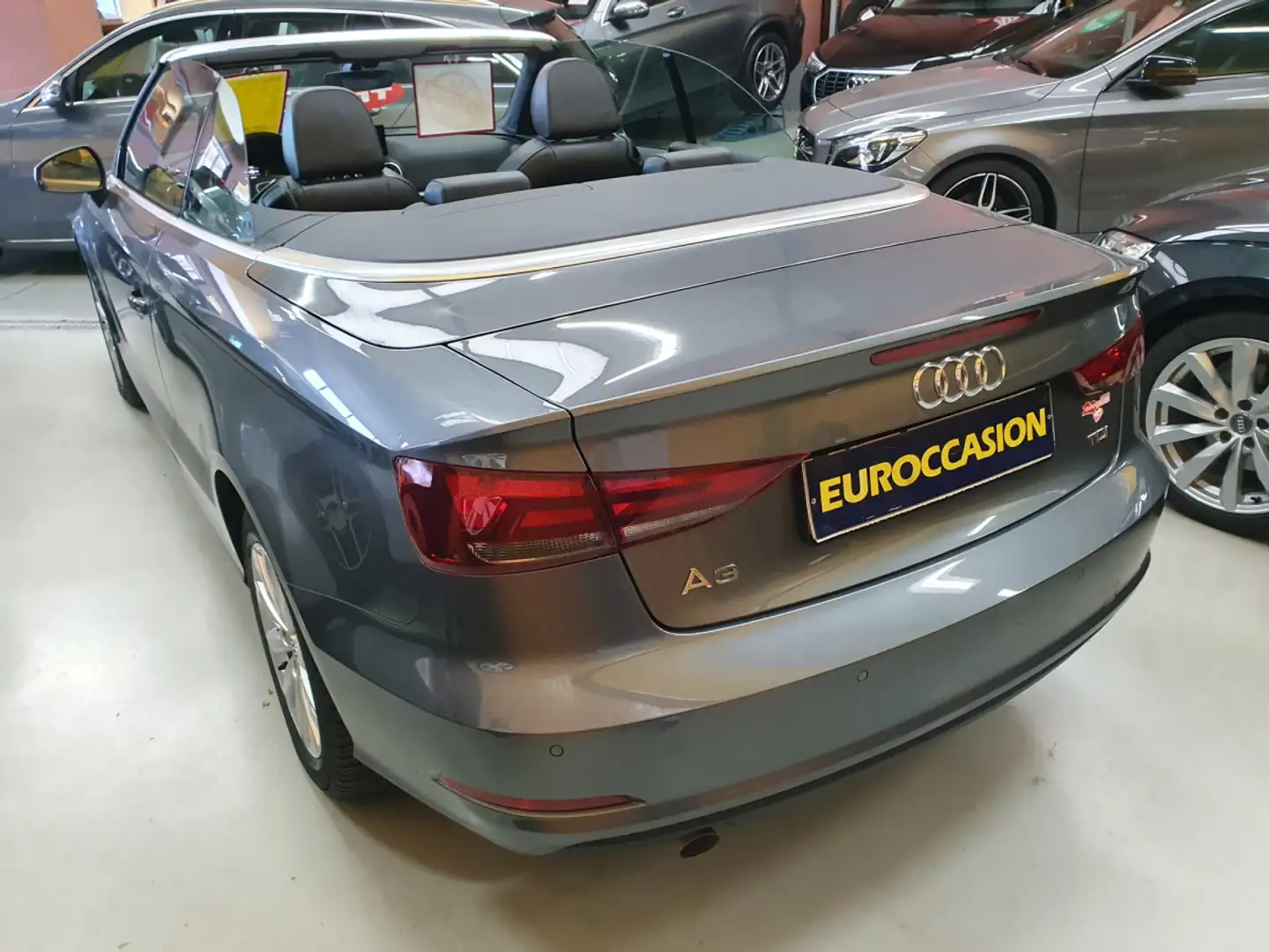 Audi A3 TDI CABRIO PACK INTUITION Gris - 2