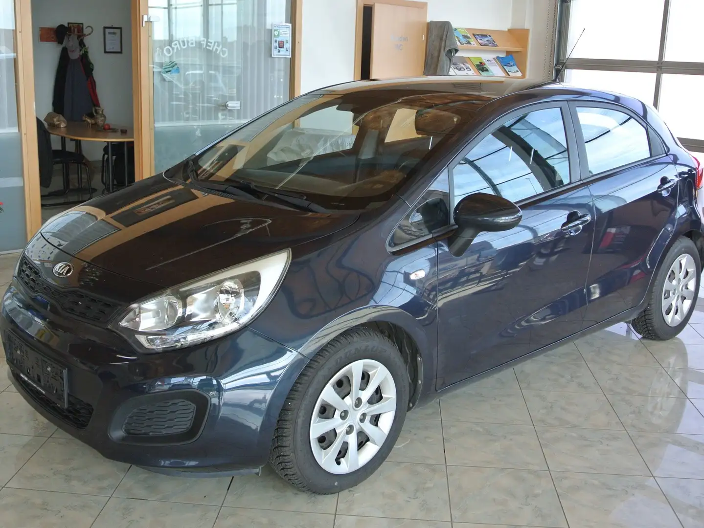 Kia Rio Attract Blau - 1