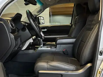 Annonce voiture d'occasion Toyota Tundra - CARADIZE