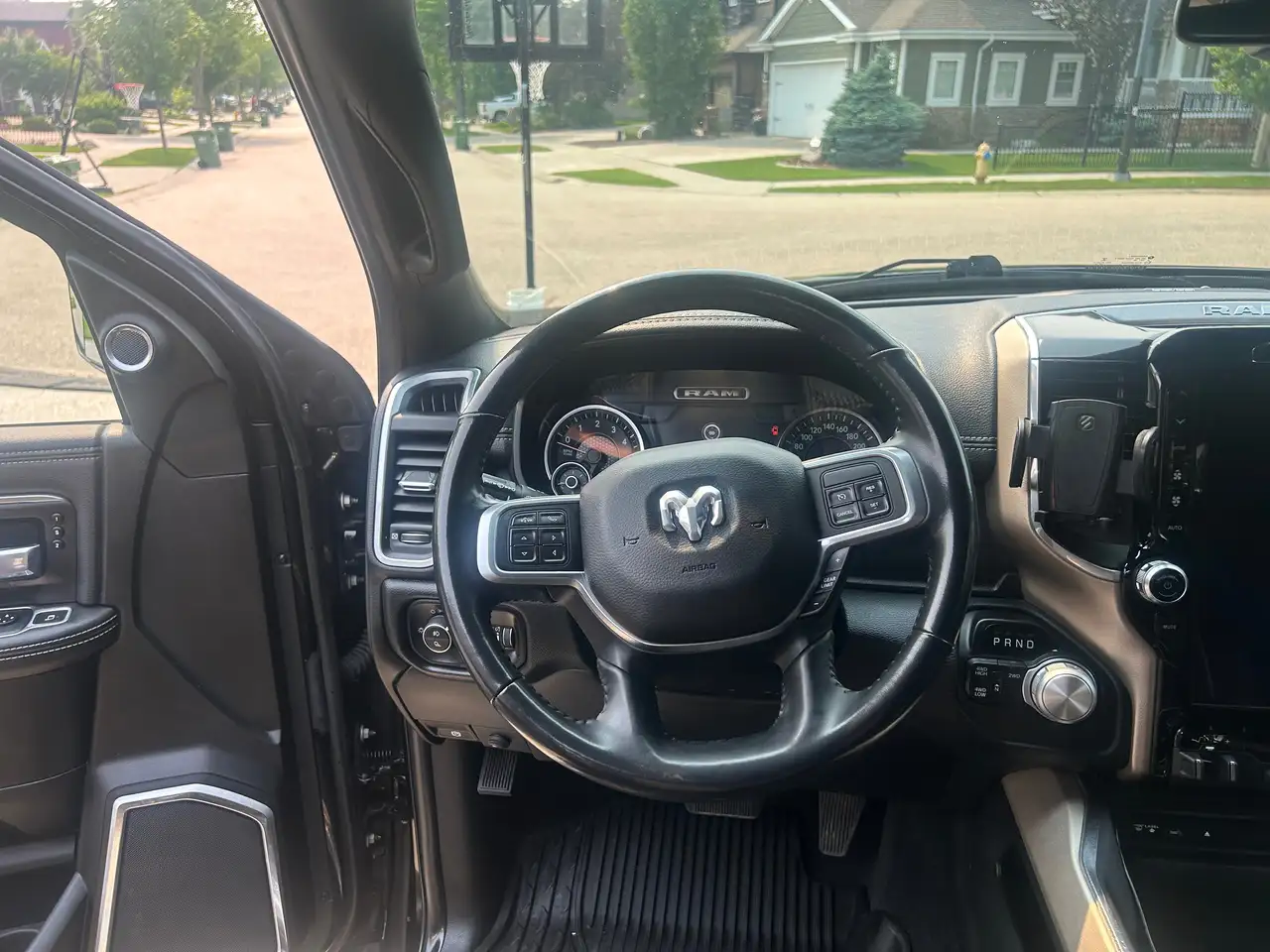 RAM 2500 снимка RAM 2500