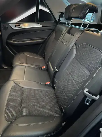 Mercedes-Benz Gle view 13