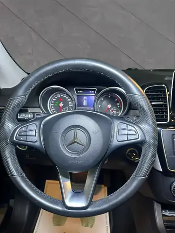 Mercedes-Benz Gle view 8