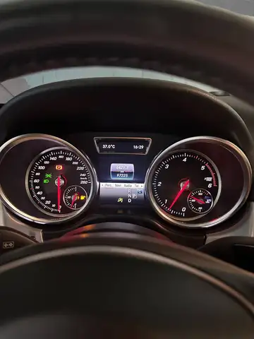 Mercedes-Benz Gle view 9
