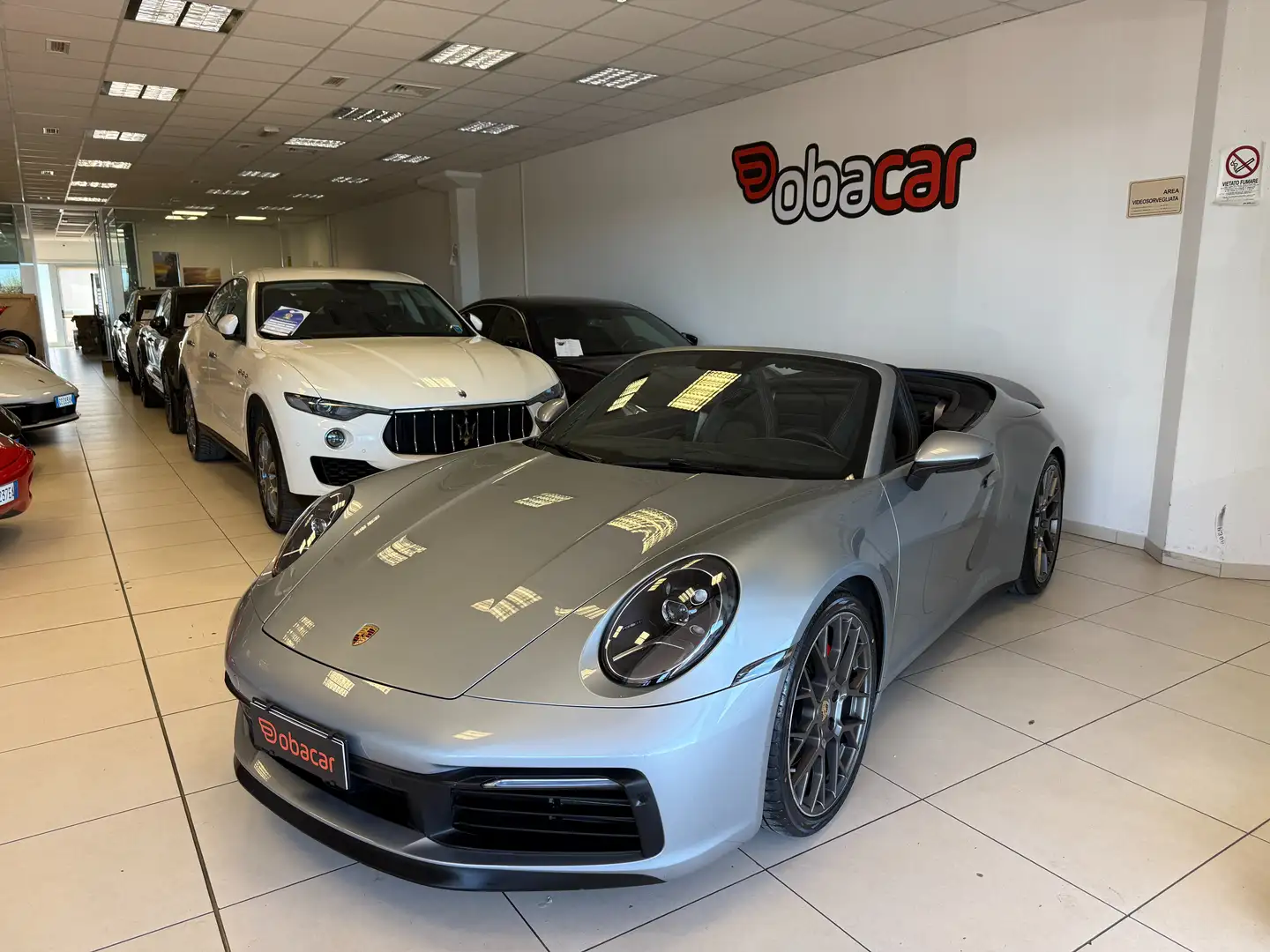 Porsche 992 Cabrio 3.0 Carrera S Grey - 1
