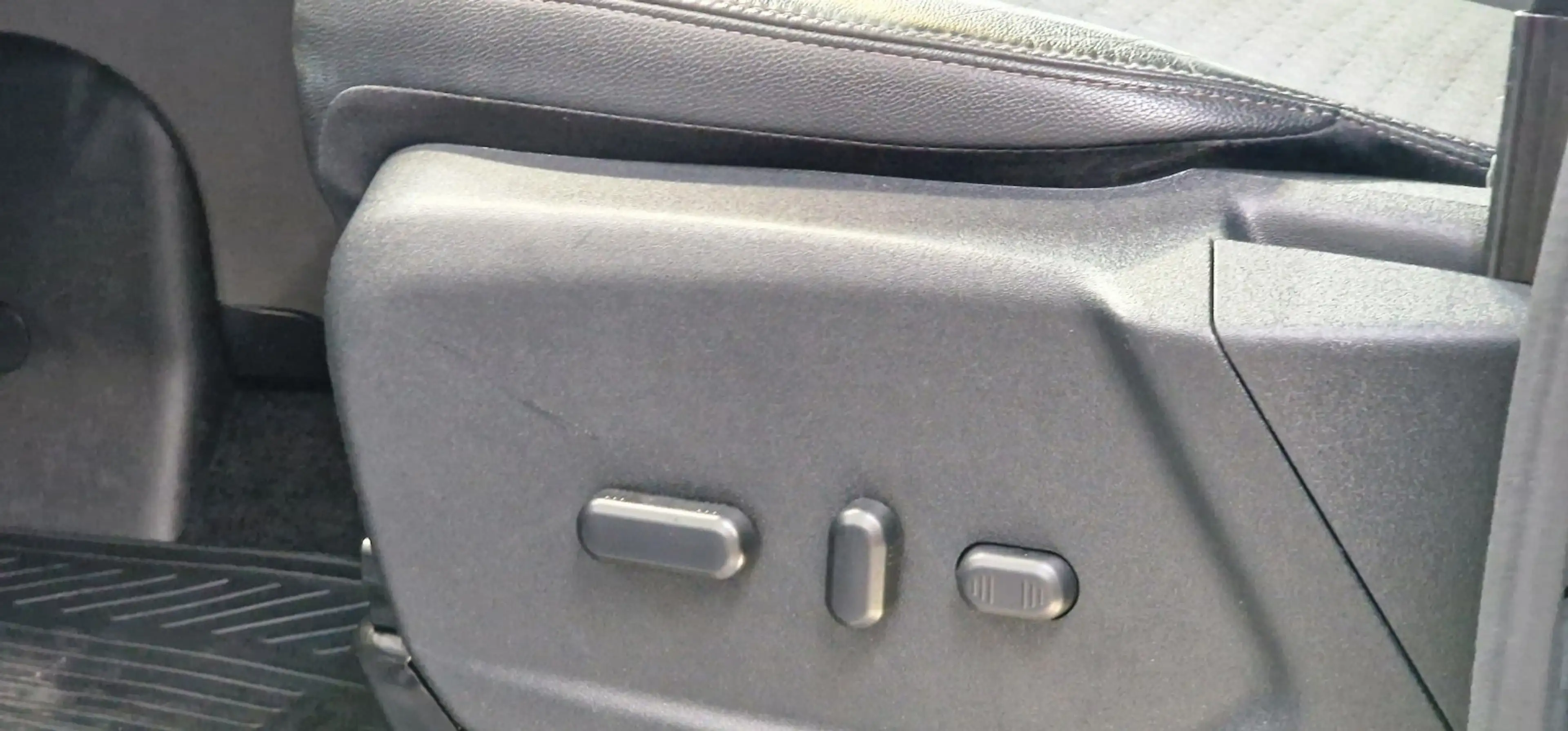 Ford Tourneo Custom SPORT 8-Sitzer L2 Shuttlebus Trend 1-Hand Aut. — photo 17