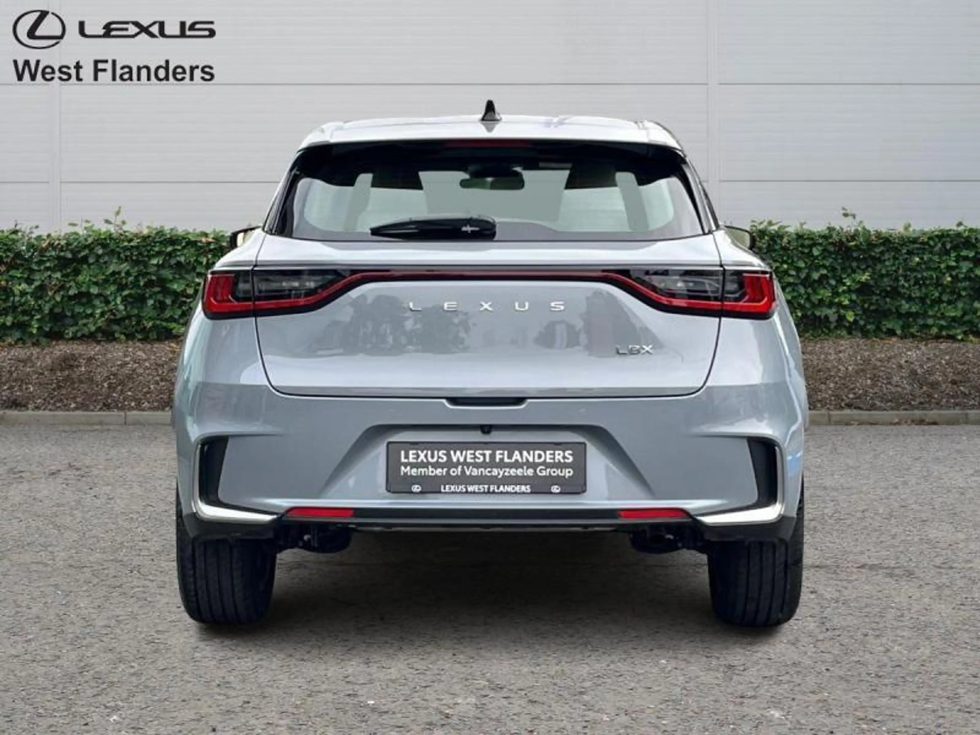 Lexus LBX Elegant+cam+sens V+A — photo 6