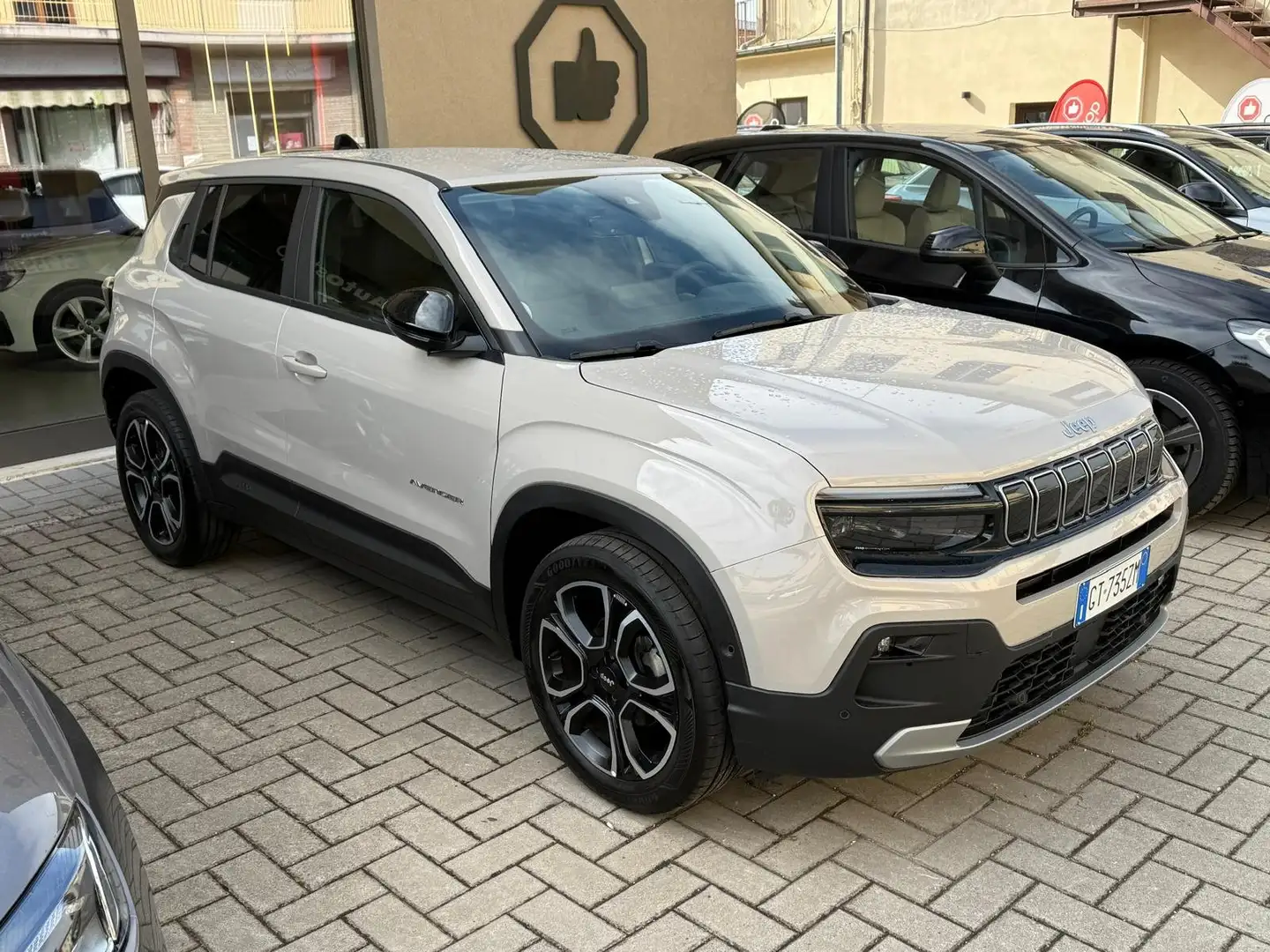 Jeep Avenger Avenger 1.2 turbo Summit fwd 100cv Beige - 1