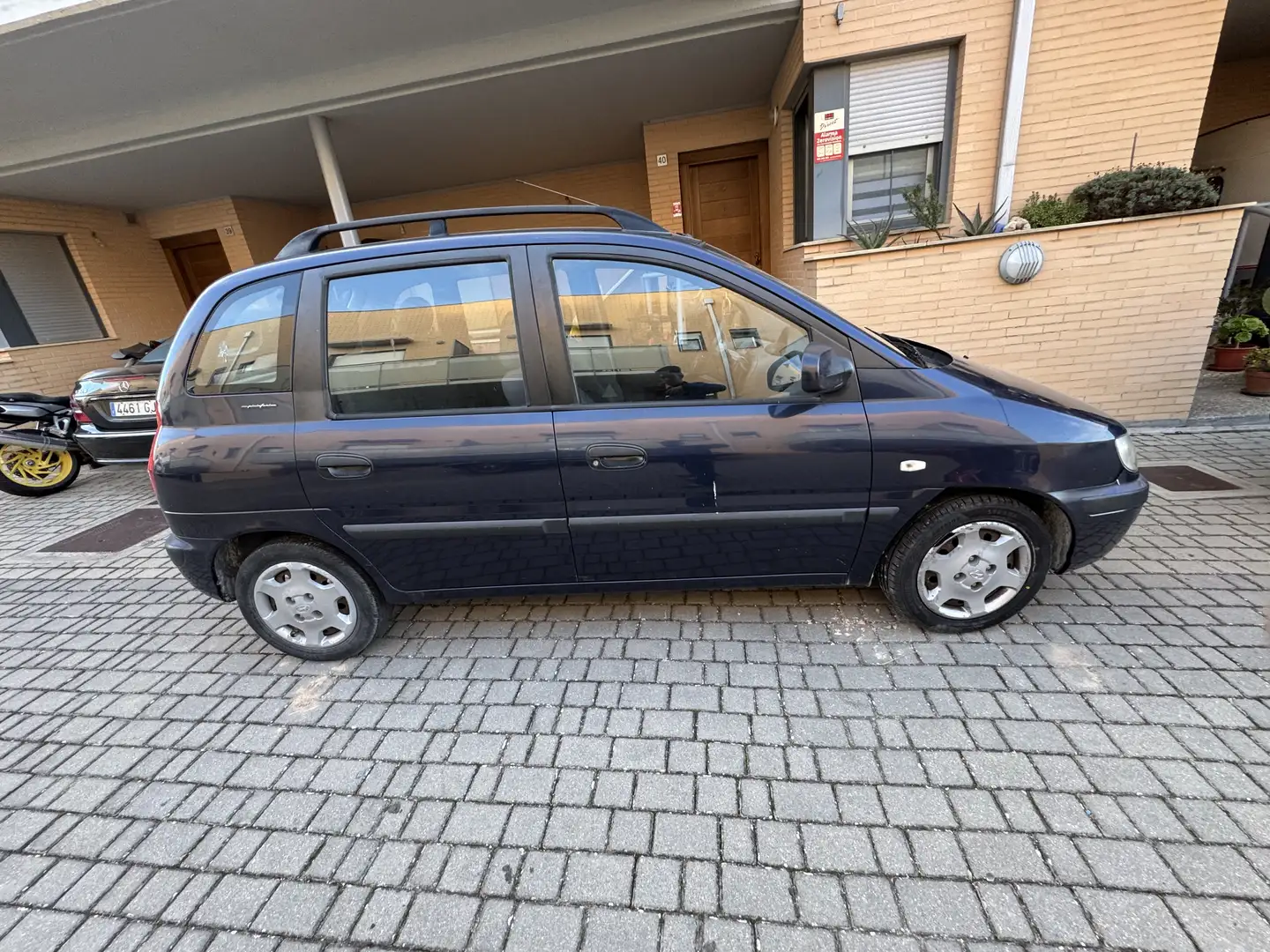 Hyundai Matrix GLS - 2