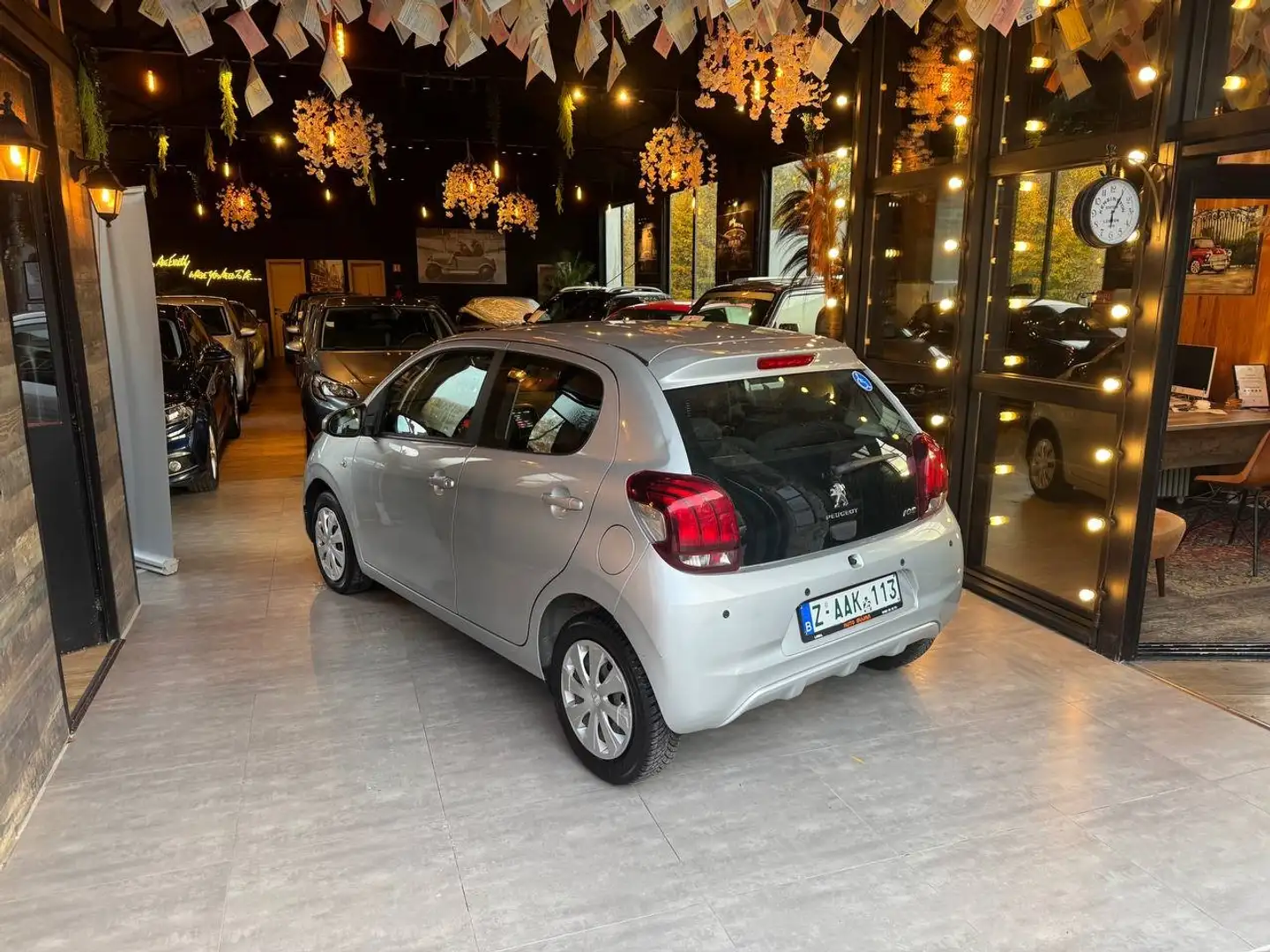 Peugeot 108 108 1.0 **19000 KM / AUTOMATIQUE / TOYOTA MOTEUR Argent - 2
