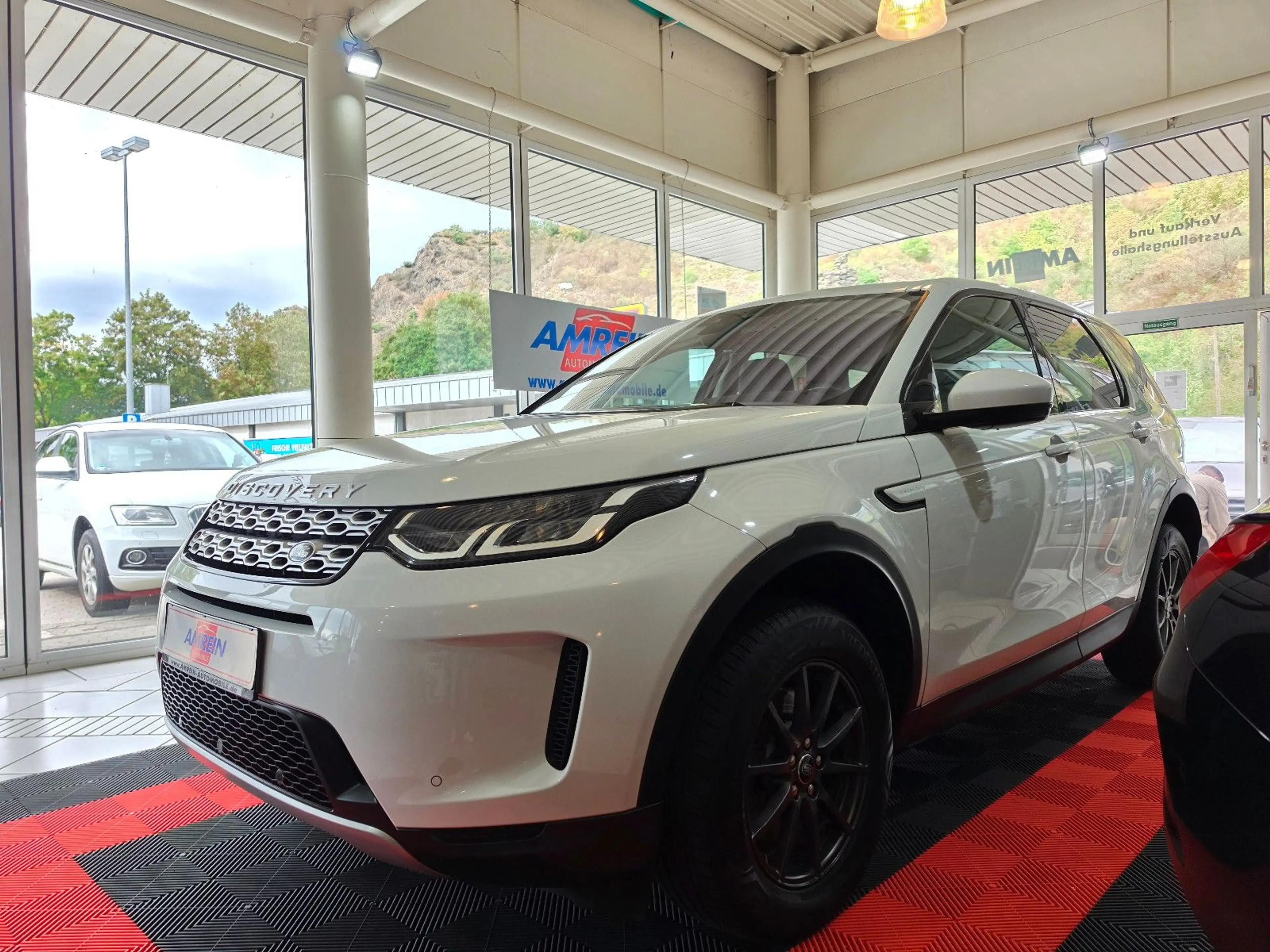 Land Rover Discovery Sport AWD Facelift+Automatik+NAVI+AHK — photo 3