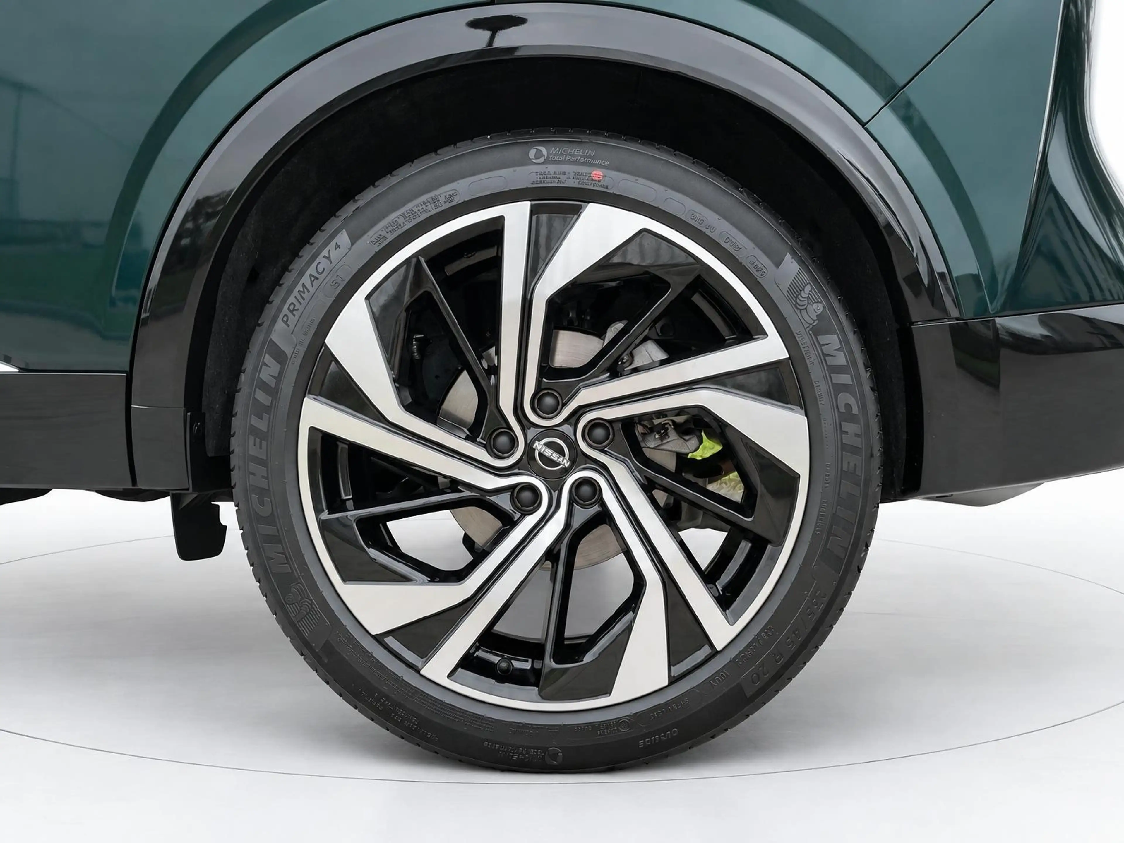 Nissan Qashqai 1.3 MHEV Xtronic Tekna Plus — photo 12