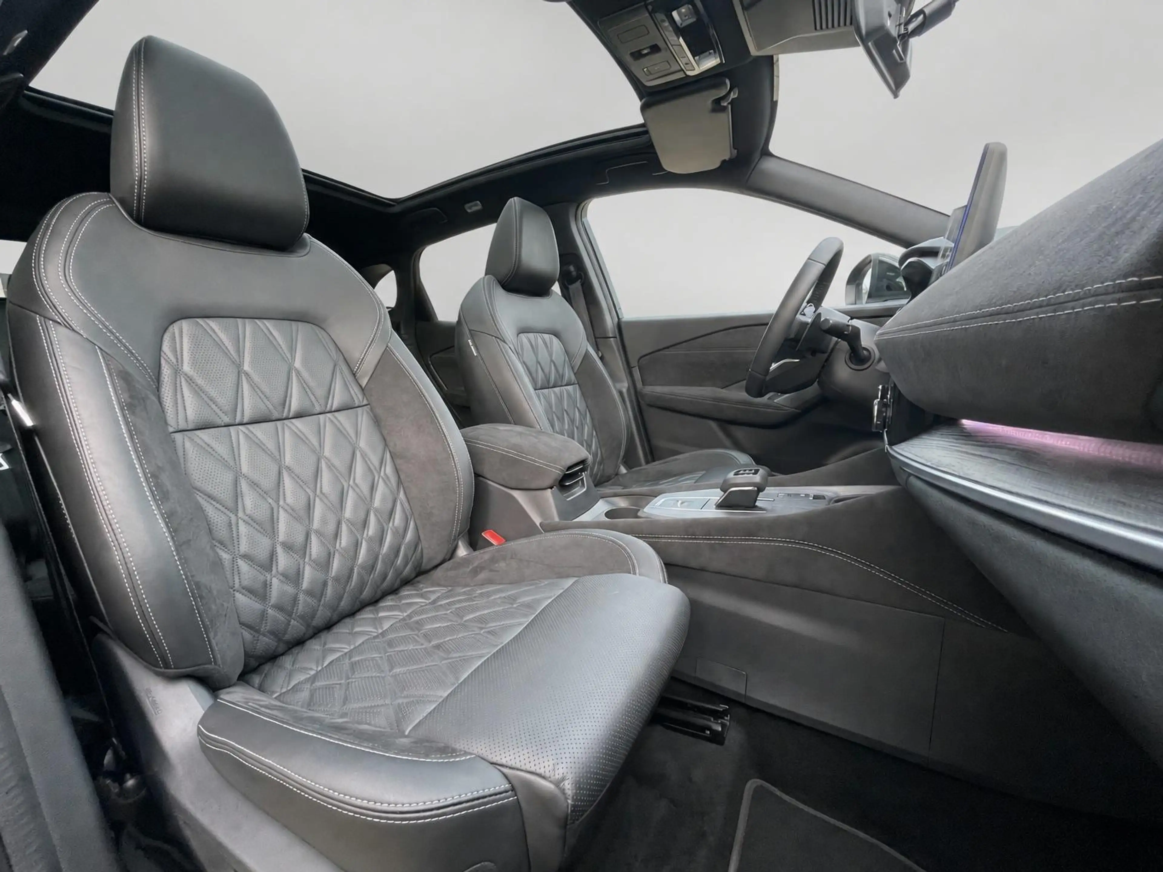 Nissan Qashqai 1.3 MHEV Xtronic Tekna Plus — photo 13