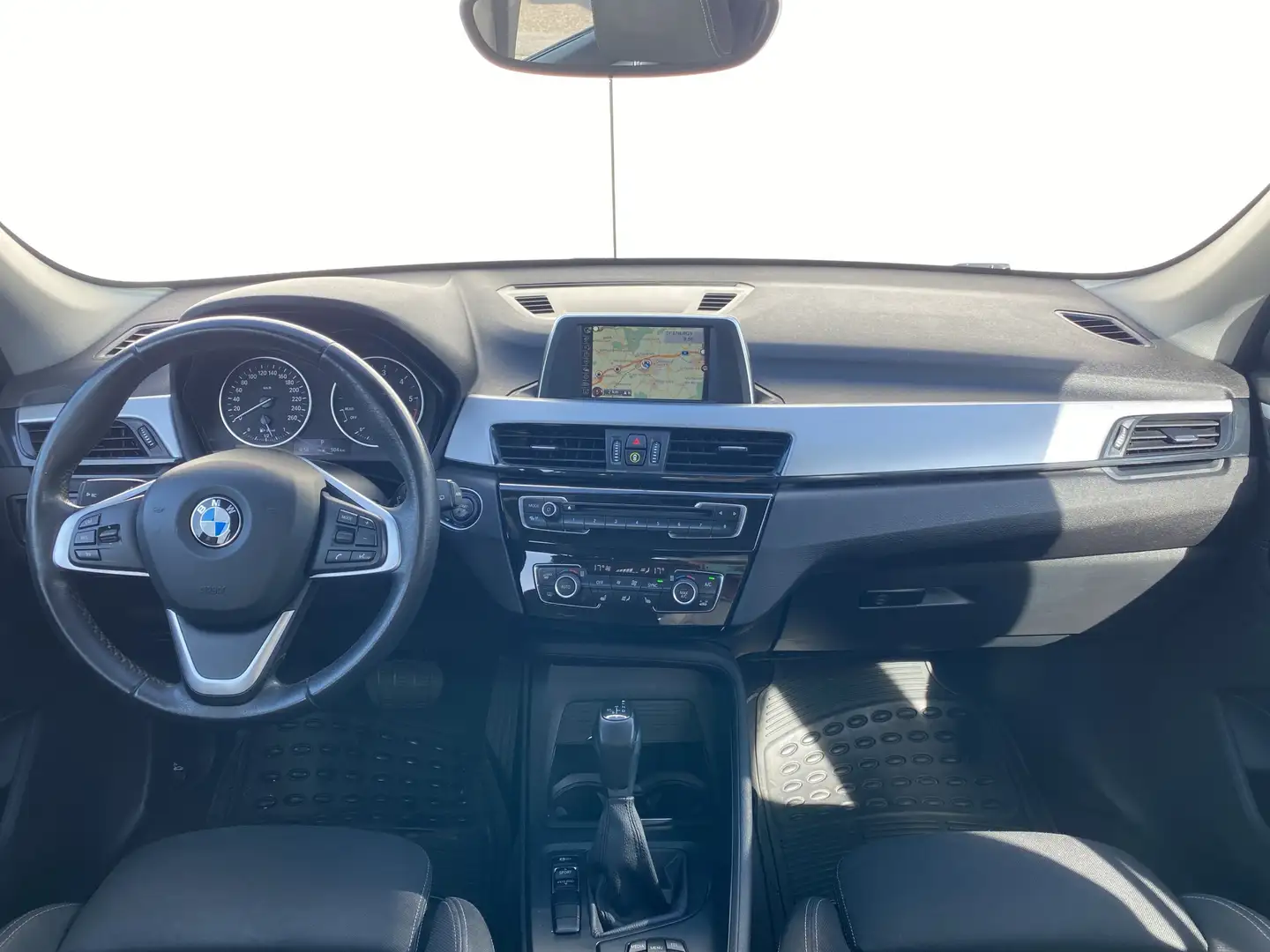 BMW X1 sDrive18d Advantage LED+NAVI+AUT+Sportsitze+ Bianco - 2