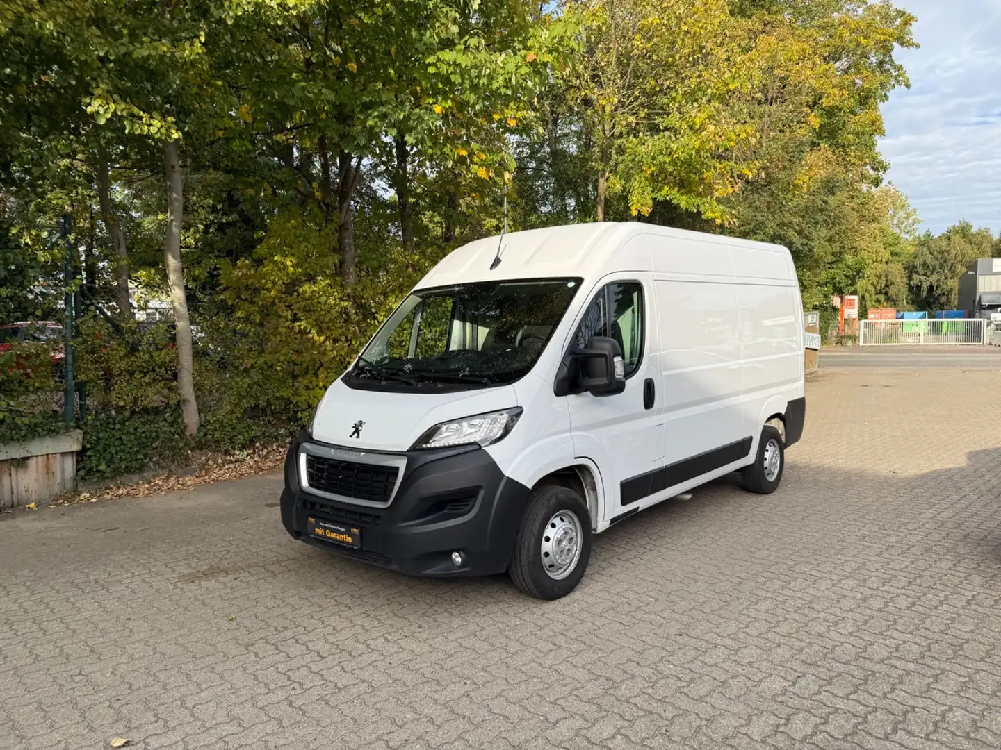 Peugeot Boxer 2,2 BlueHDi Kasten Lang & Hoch Rückf.kamera Blanc - 2