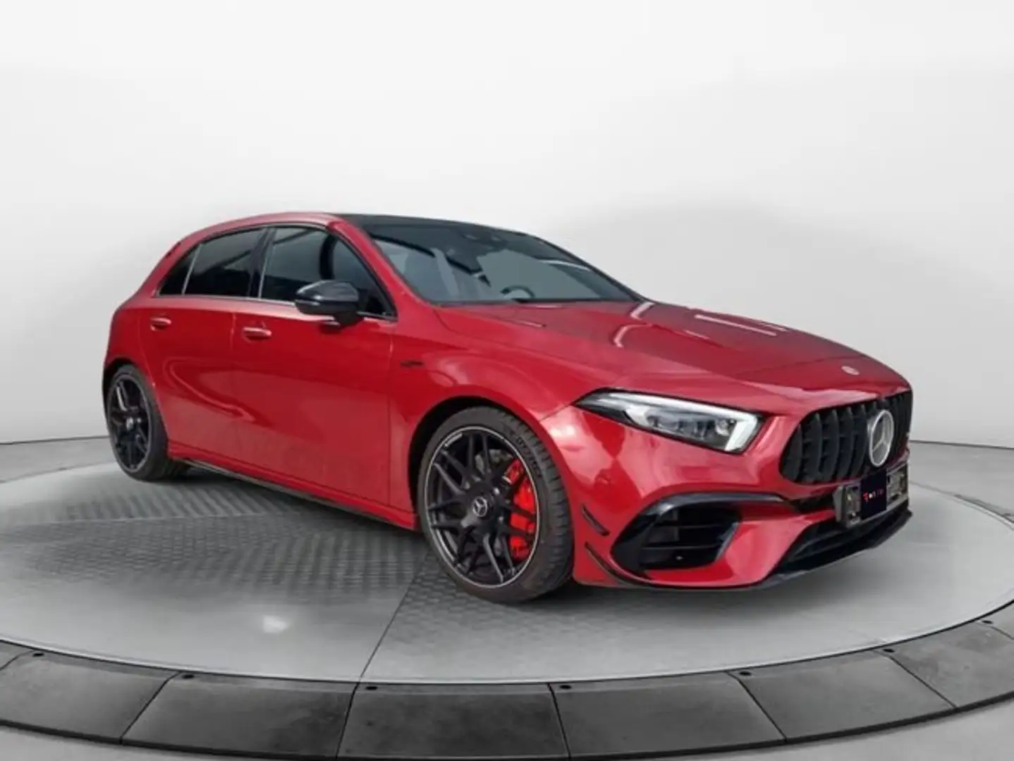 Mercedes-Benz A 45 AMG Rojo - 1