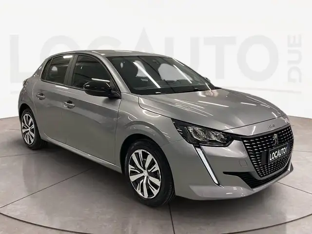 Peugeot 208 view 3