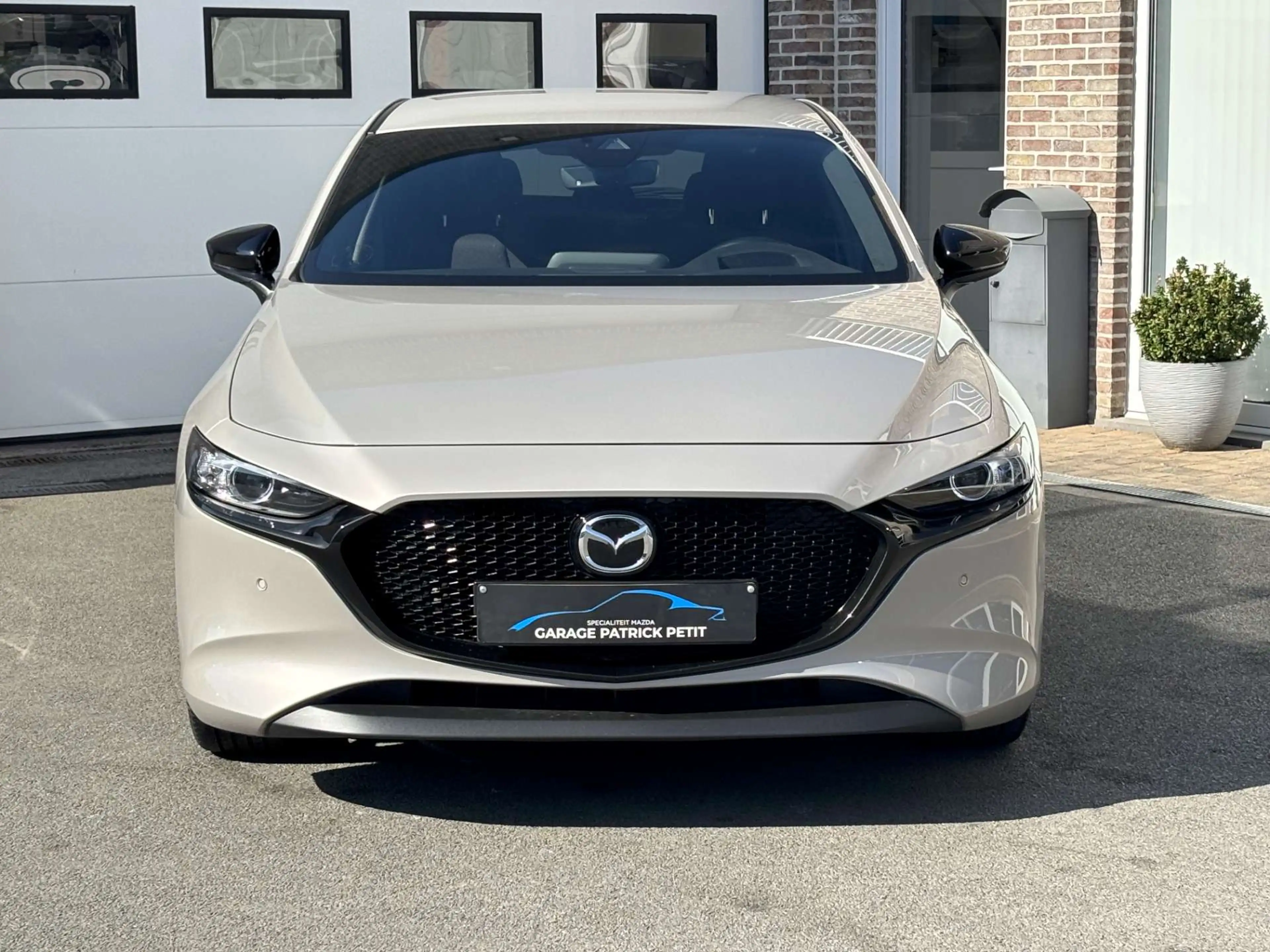 Mazda 3 3 2.0 M-HYBRID / Automaat / Trekhaak / 150pk / 67000km — photo 2