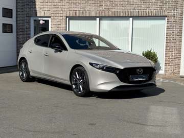 3 2.0 M-HYBRID / Automaat / Trekhaak / 150pk / 67000km