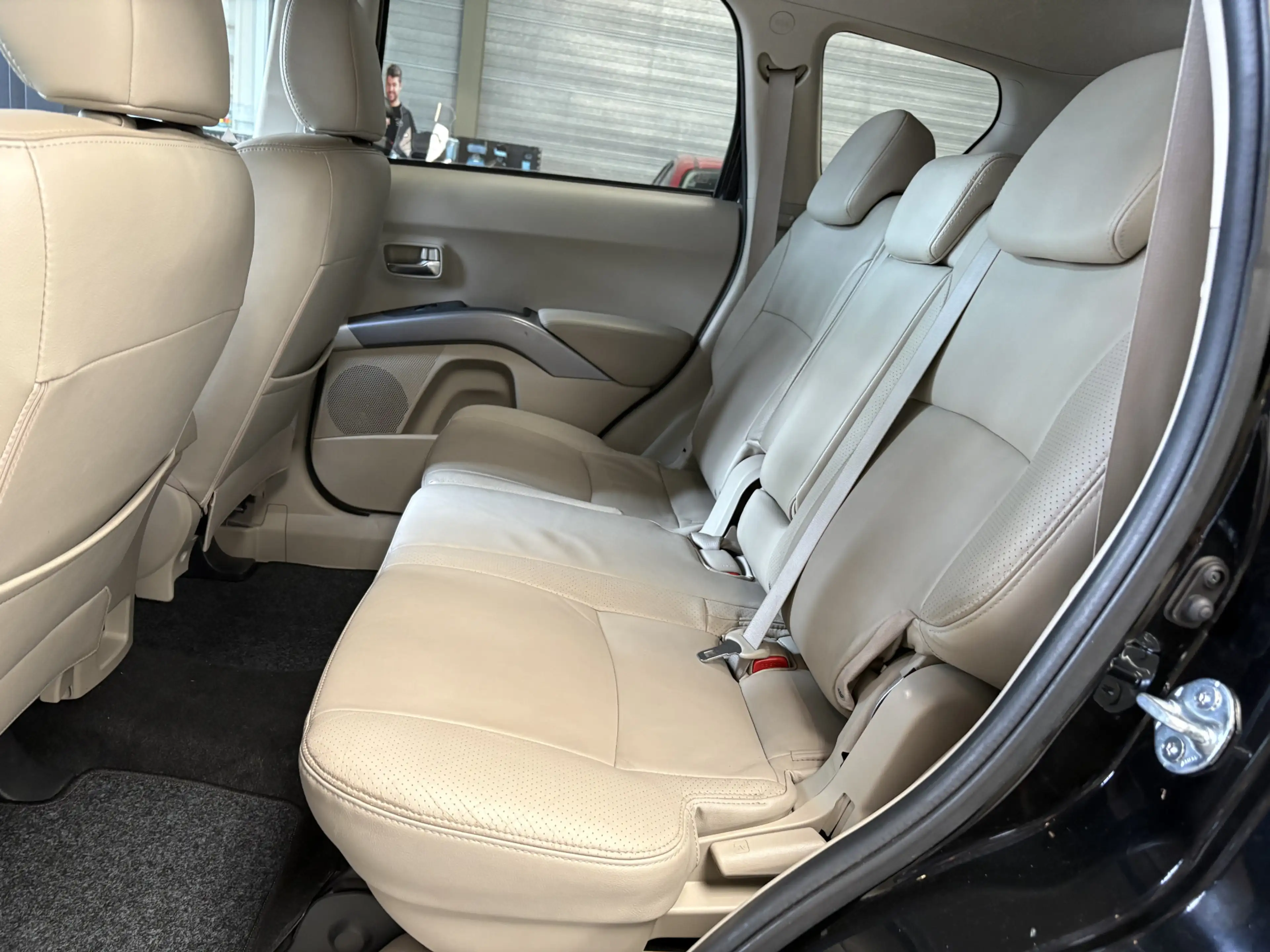 Mitsubishi Outlander 2.4 Instyle 4WD, Airco, Schuifdak, 7 persoons — photo 11