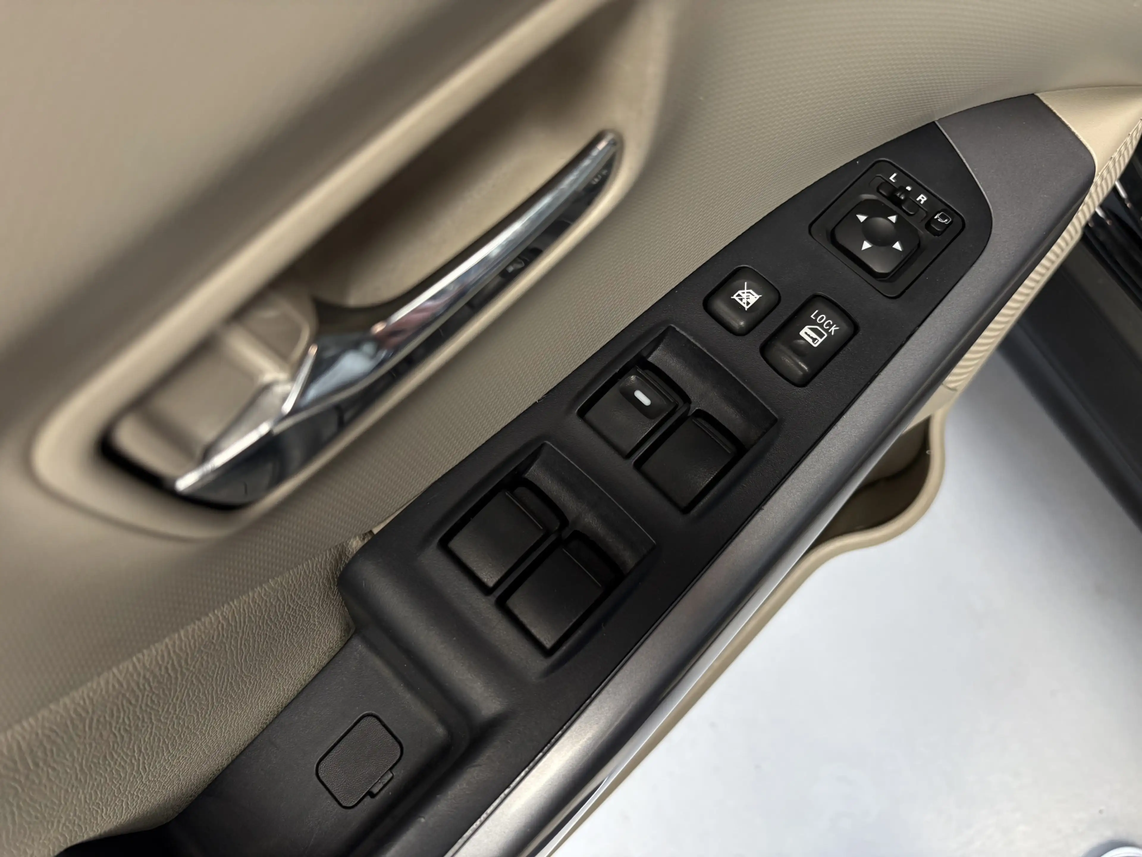 Mitsubishi Outlander 2.4 Instyle 4WD, Airco, Schuifdak, 7 persoons — photo 13