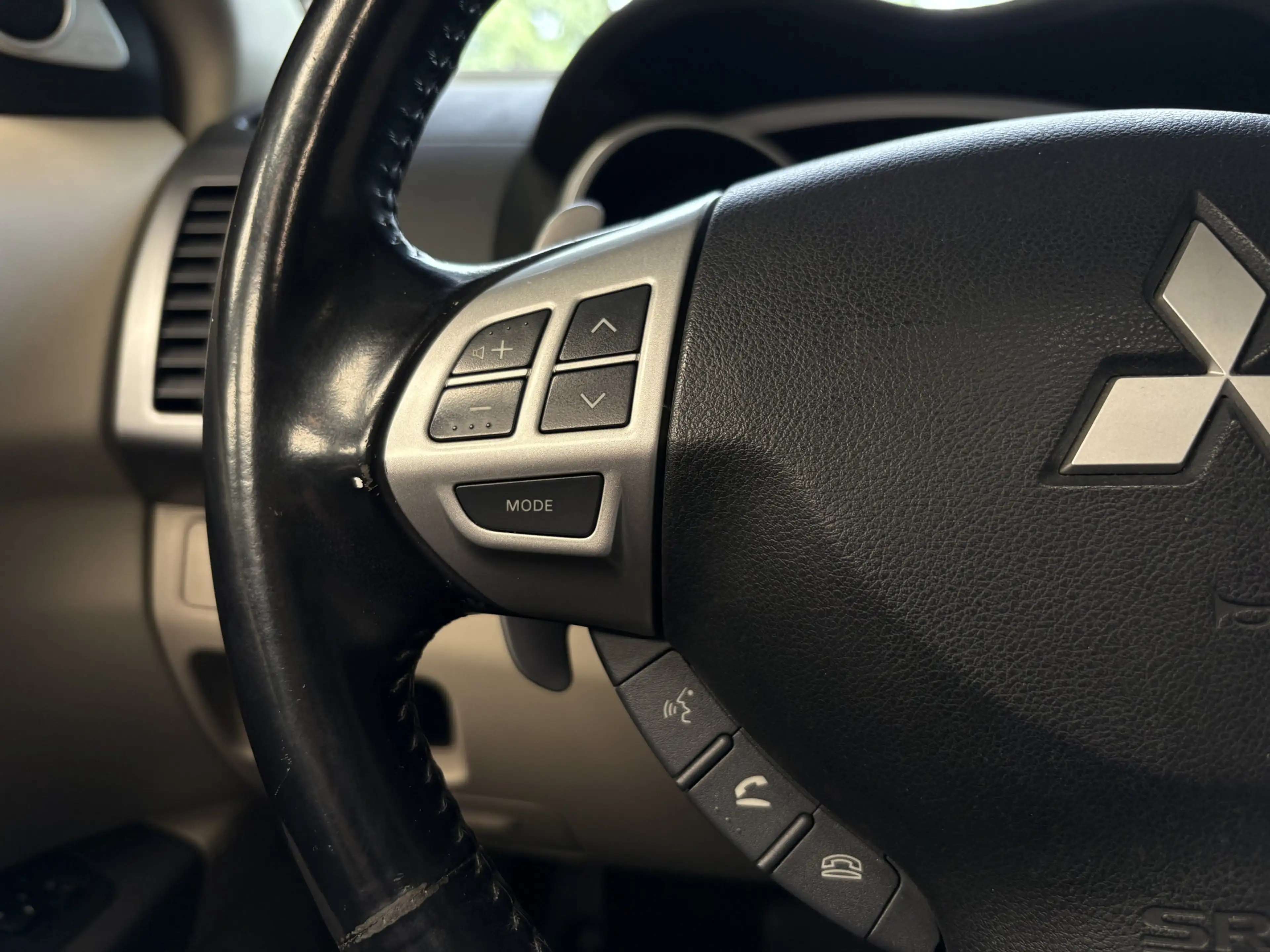 Mitsubishi Outlander 2.4 Instyle 4WD, Airco, Schuifdak, 7 persoons — photo 26