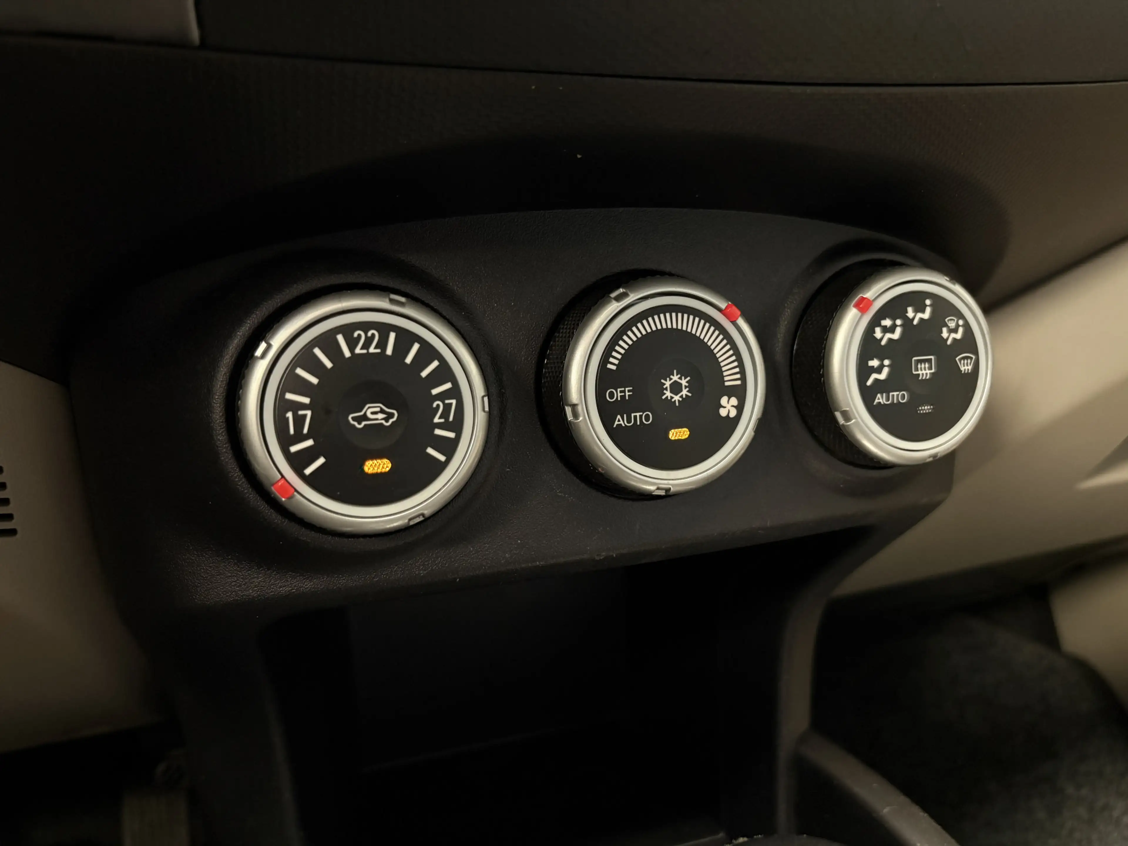 Mitsubishi Outlander 2.4 Instyle 4WD, Airco, Schuifdak, 7 persoons — photo 30