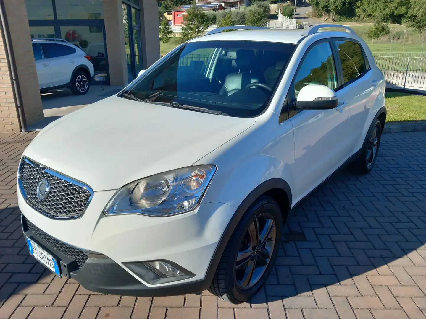 SsangYong Korando Korando III 2011 2.0 e-xdi Classy awd auto Blanc - 1