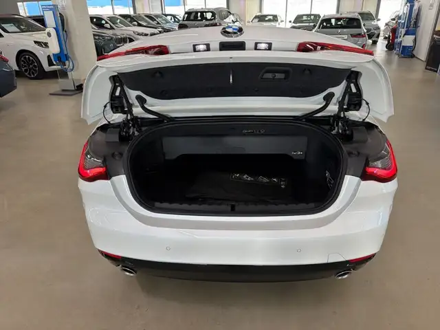BMW 4 Series view 20