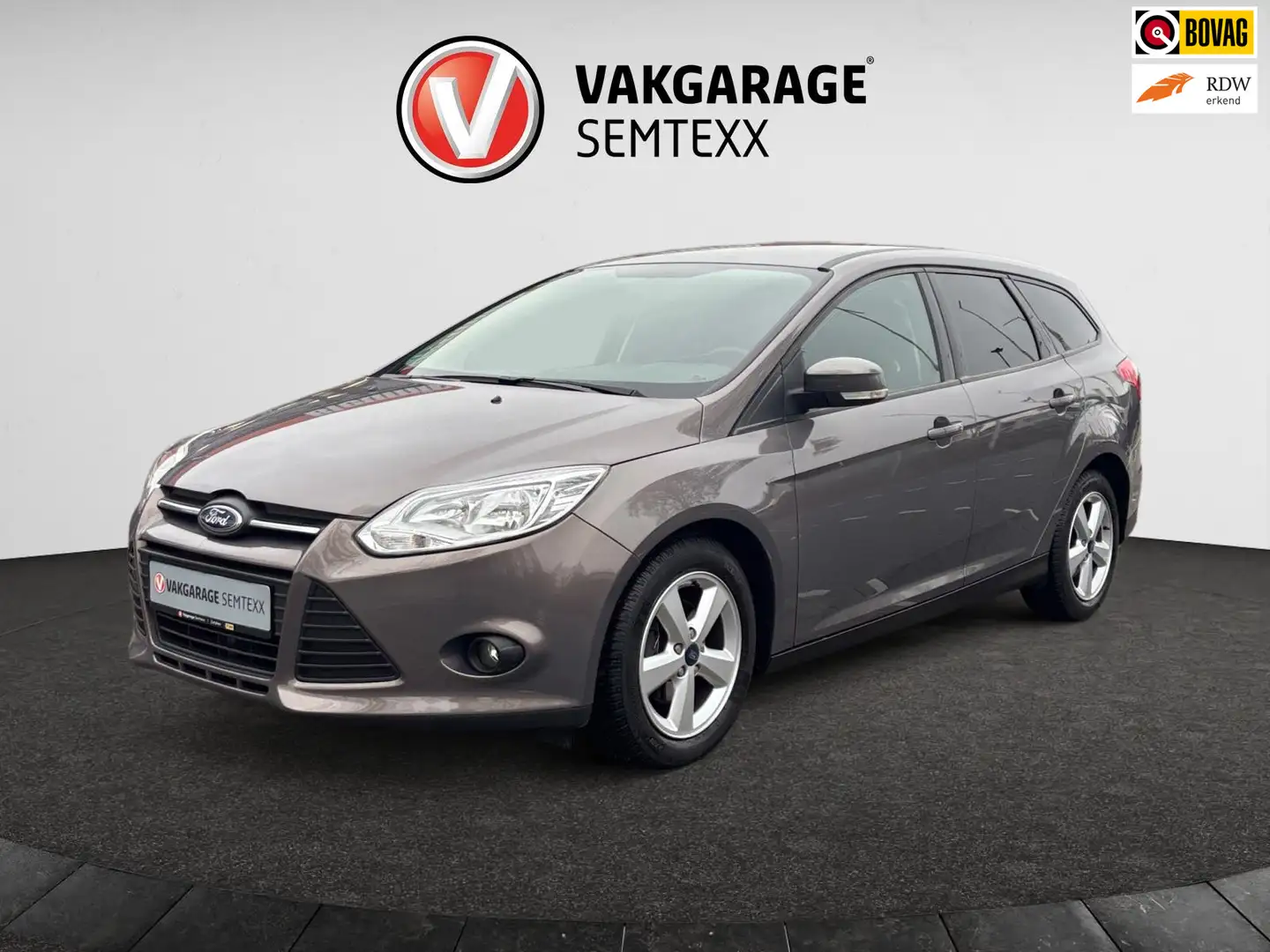 Ford Focus Wagon 1.0 EcoBoost Trend | Clima | All-Season | St Grau - 1