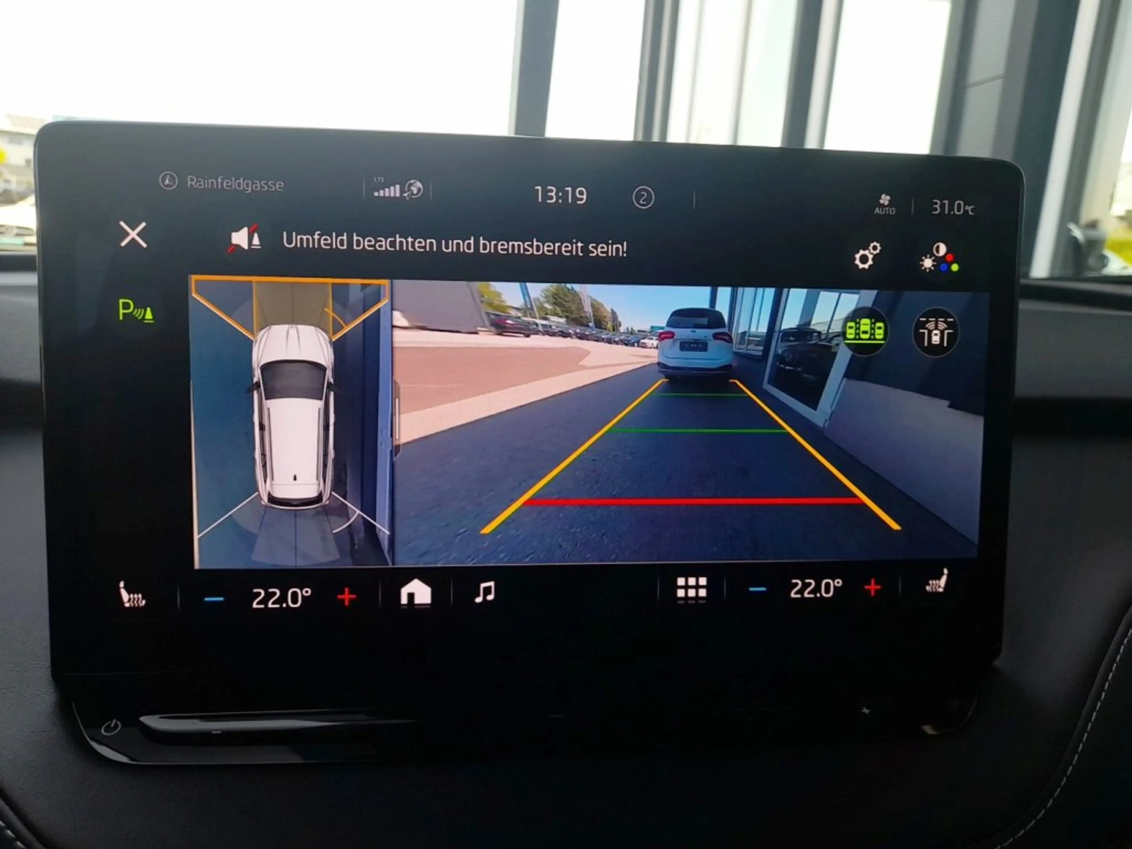 Skoda Enyaq IV SPORTLINE 4x4 82kWh Aut. *20 ZOLL / SKY / LED / NAVI / AHV & 360° KAMERA / LEDER-ALCANTARA / SHZG v+h* — photo 6