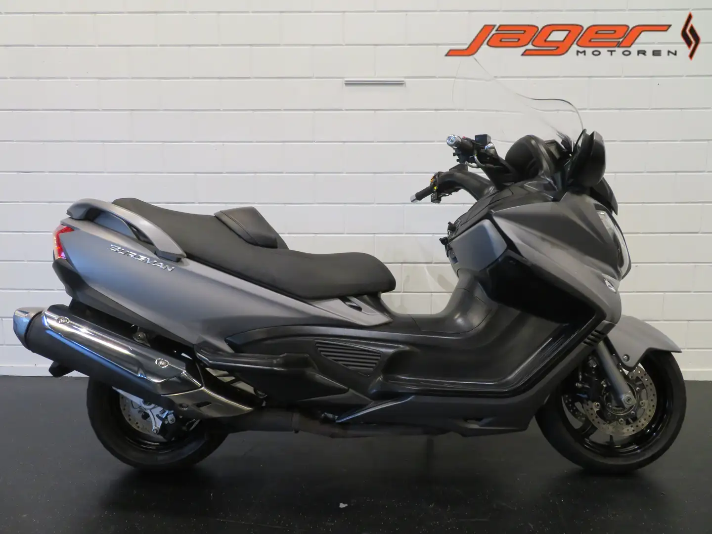 Suzuki Burgman 650 AN650 ZEER FRAAI! Negru - 1