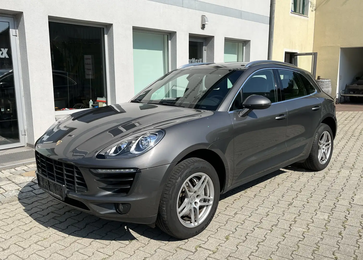 Porsche Macan S 3.0 Diesel, Erstbesitz, Servicegepflegt Grau - 1