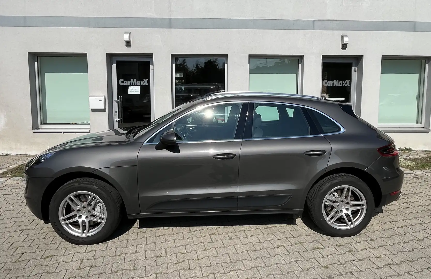 Porsche Macan S 3.0 Diesel, Erstbesitz, Servicegepflegt Grau - 2