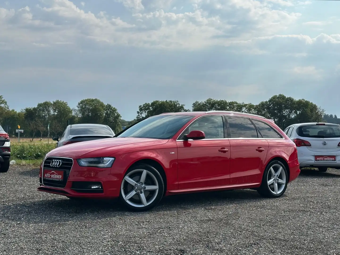 Audi A4 Avant S line Automatik * AHK * Rouge - 1